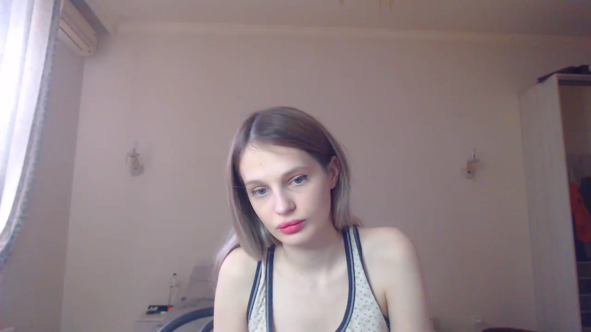 Gallery image thumbnail from Lola_vi's myfreecams stream on, 02/14/2023, 12:00 image 20 of 20