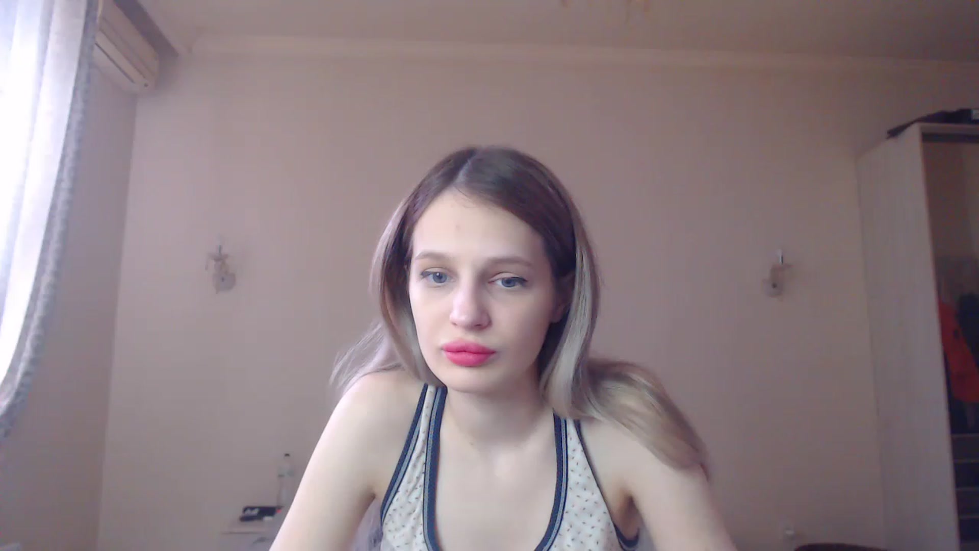 Gallery image thumbnail from Lola_vi's myfreecams stream on, 02/14/2023, 12:00 image 1 of 20