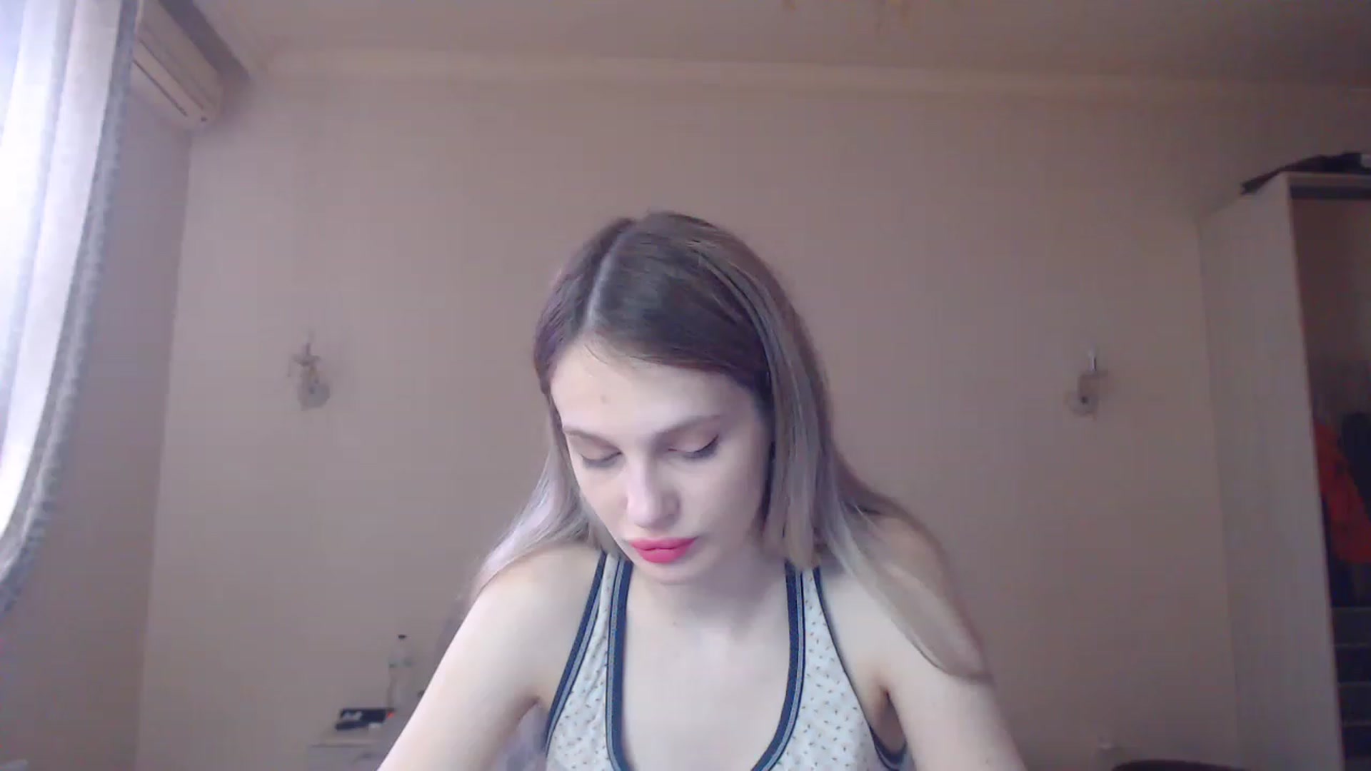 Gallery image thumbnail from Lola_vi's myfreecams stream on, 02/14/2023, 12:00 image 2 of 20