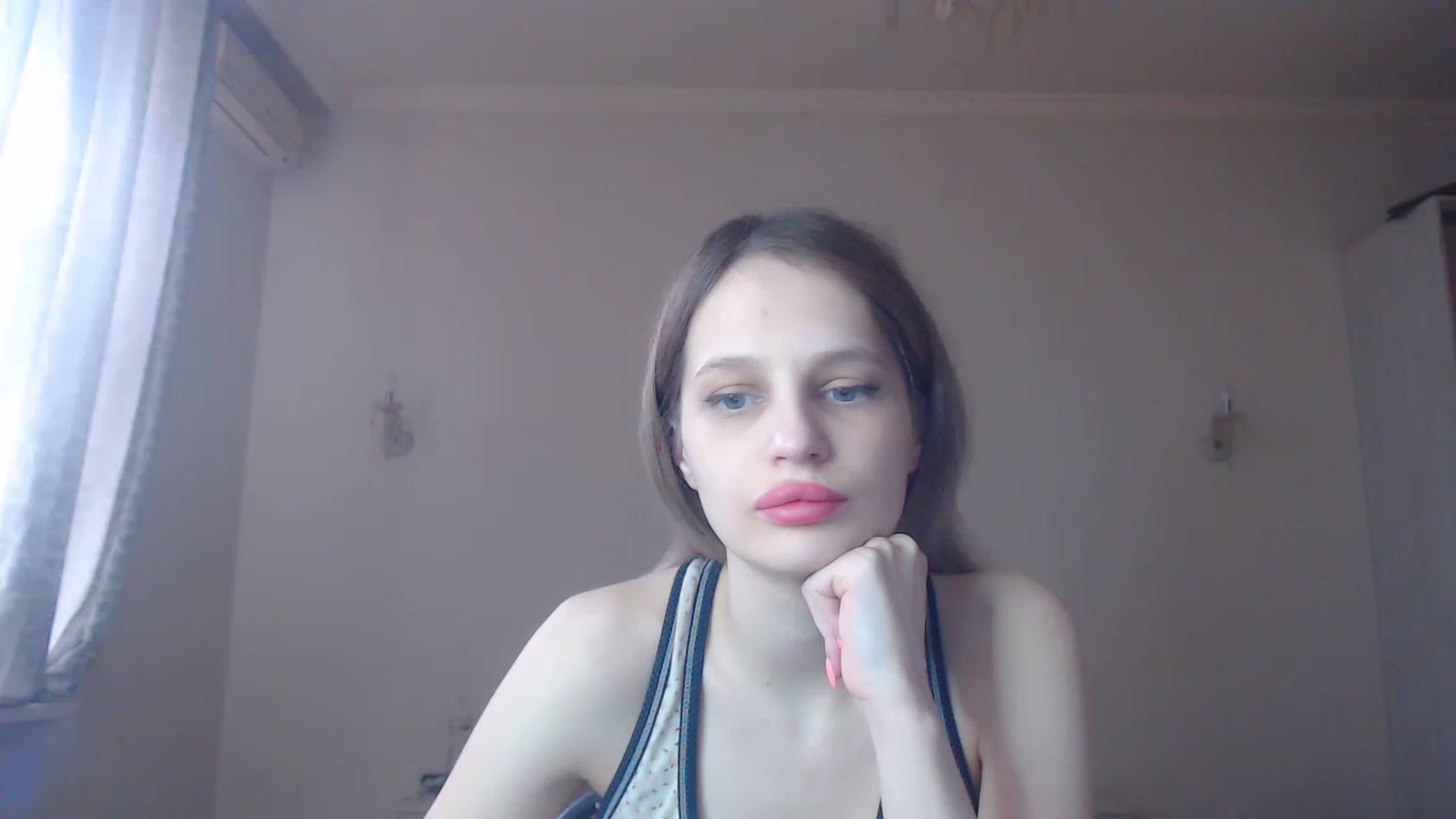 Gallery image thumbnail from Lola_vi's myfreecams stream on, 02/15/2023, 11:58 image 13 of 20