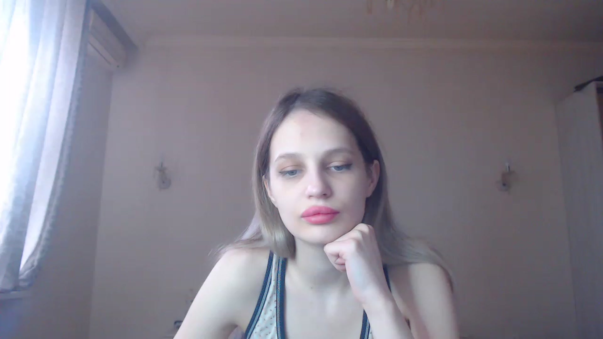Gallery image thumbnail from Lola_vi's myfreecams stream on, 02/15/2023, 11:58 image 16 of 20