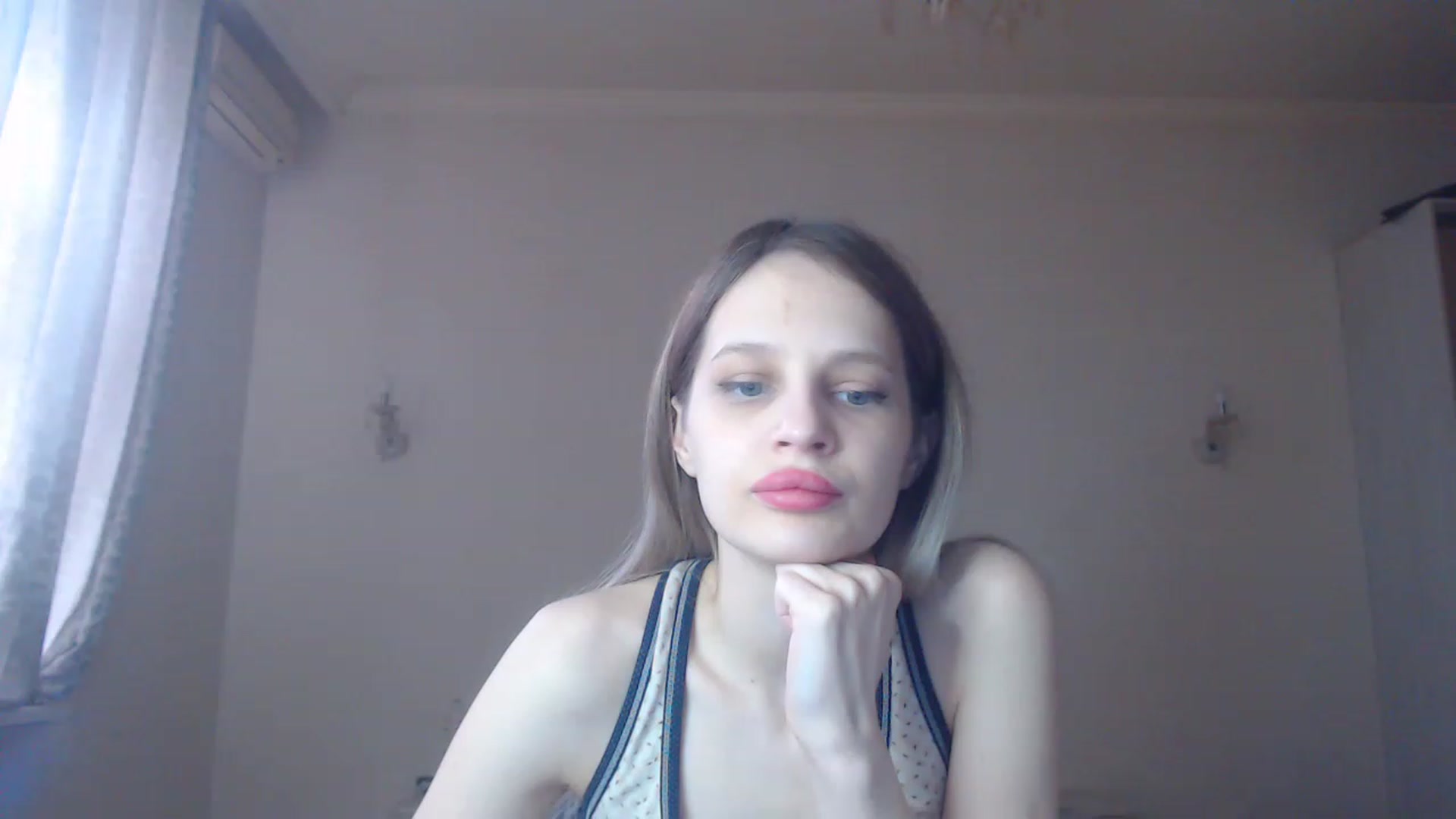 Gallery image thumbnail from Lola_vi's myfreecams stream on, 02/15/2023, 11:58 image 7 of 20