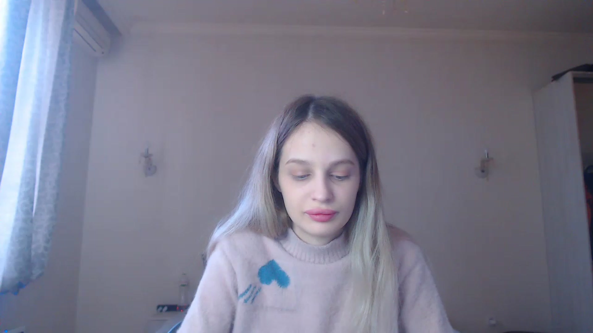 Gallery image thumbnail from Lola_vi's myfreecams stream on, 02/17/2023, 12:03 image 7 of 20