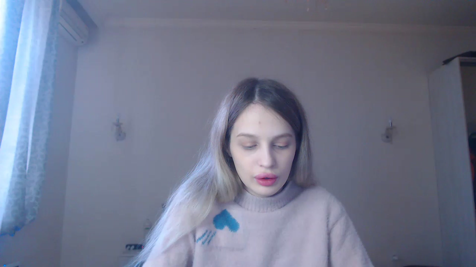 Gallery image thumbnail from Lola_vi's myfreecams stream on, 02/17/2023, 12:03 image 14 of 20