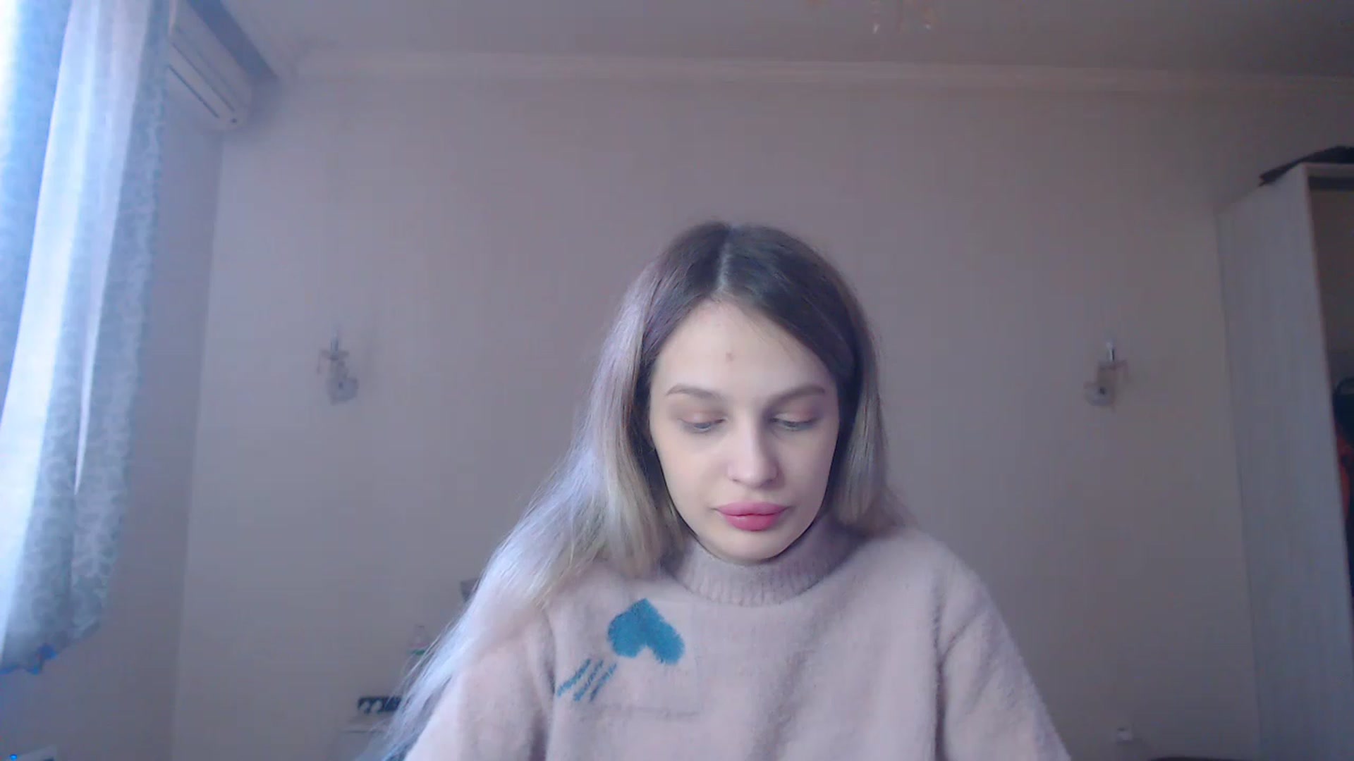 Gallery image thumbnail from Lola_vi's myfreecams stream on, 02/17/2023, 12:03 image 13 of 20
