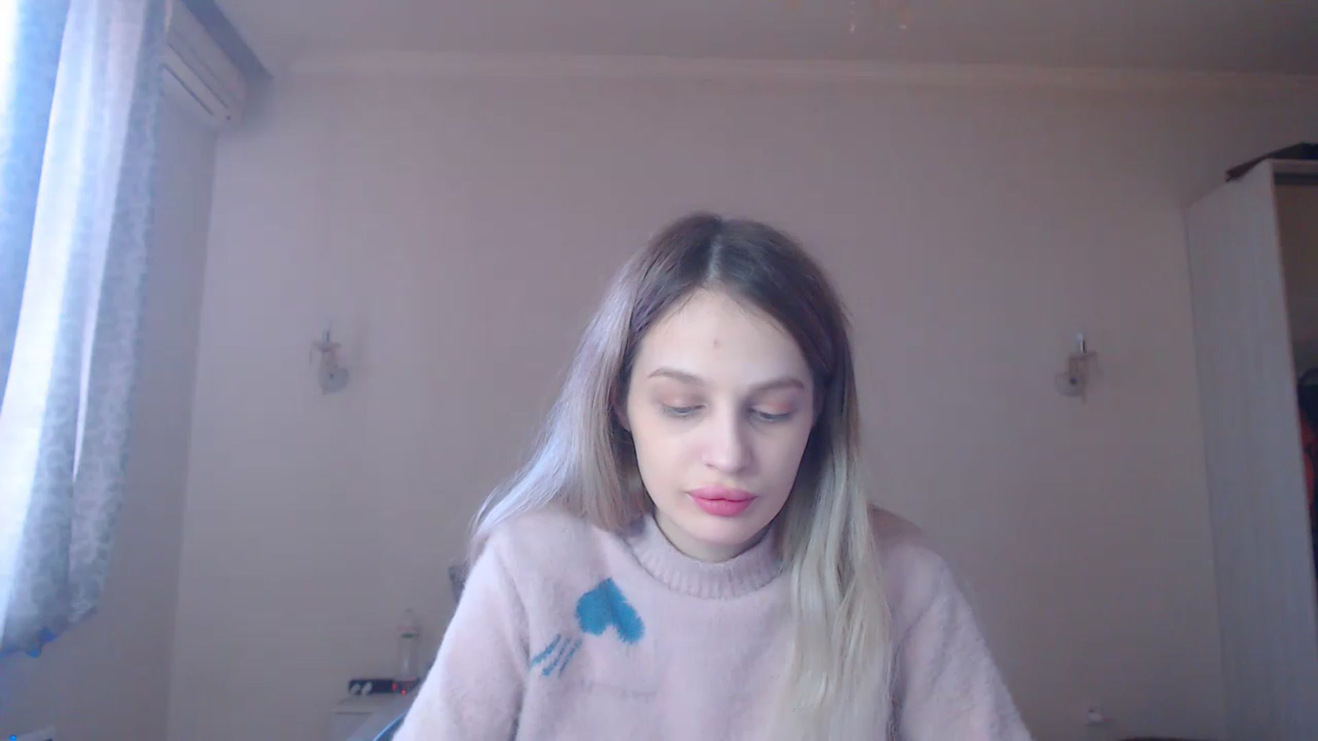 Gallery image thumbnail from Lola_vi's myfreecams stream on, 02/17/2023, 12:03 image 6 of 20