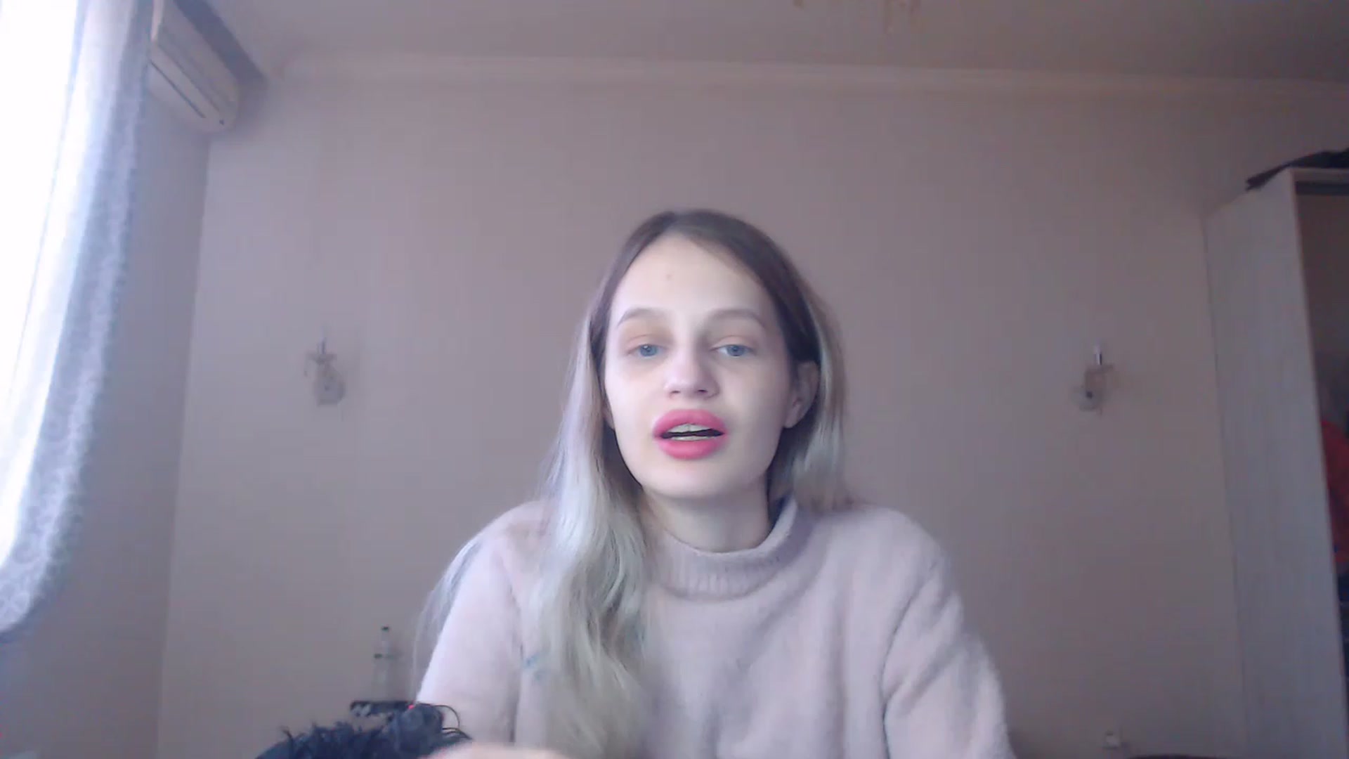 Gallery image thumbnail from Lola_vi's myfreecams stream on, 02/18/2023, 10:59 image 16 of 20