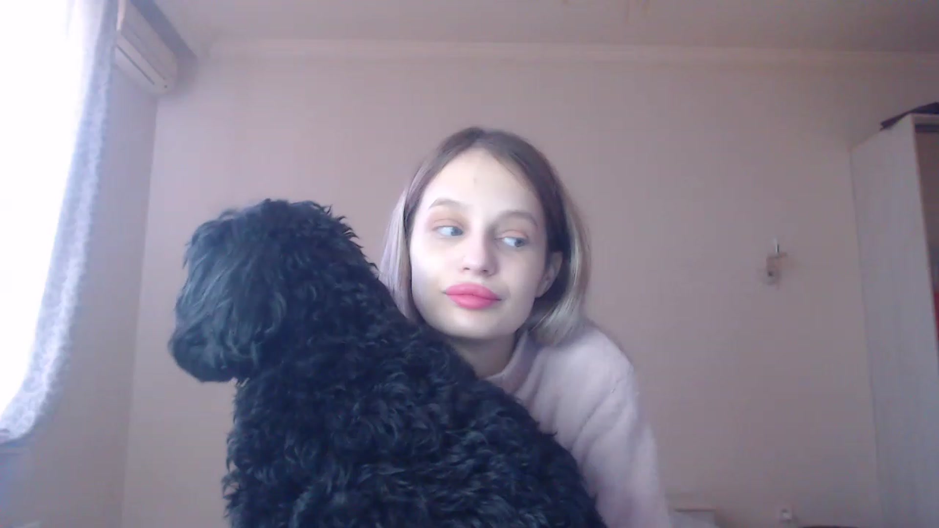 Gallery image thumbnail from Lola_vi's myfreecams stream on, 02/18/2023, 10:59 image 19 of 20