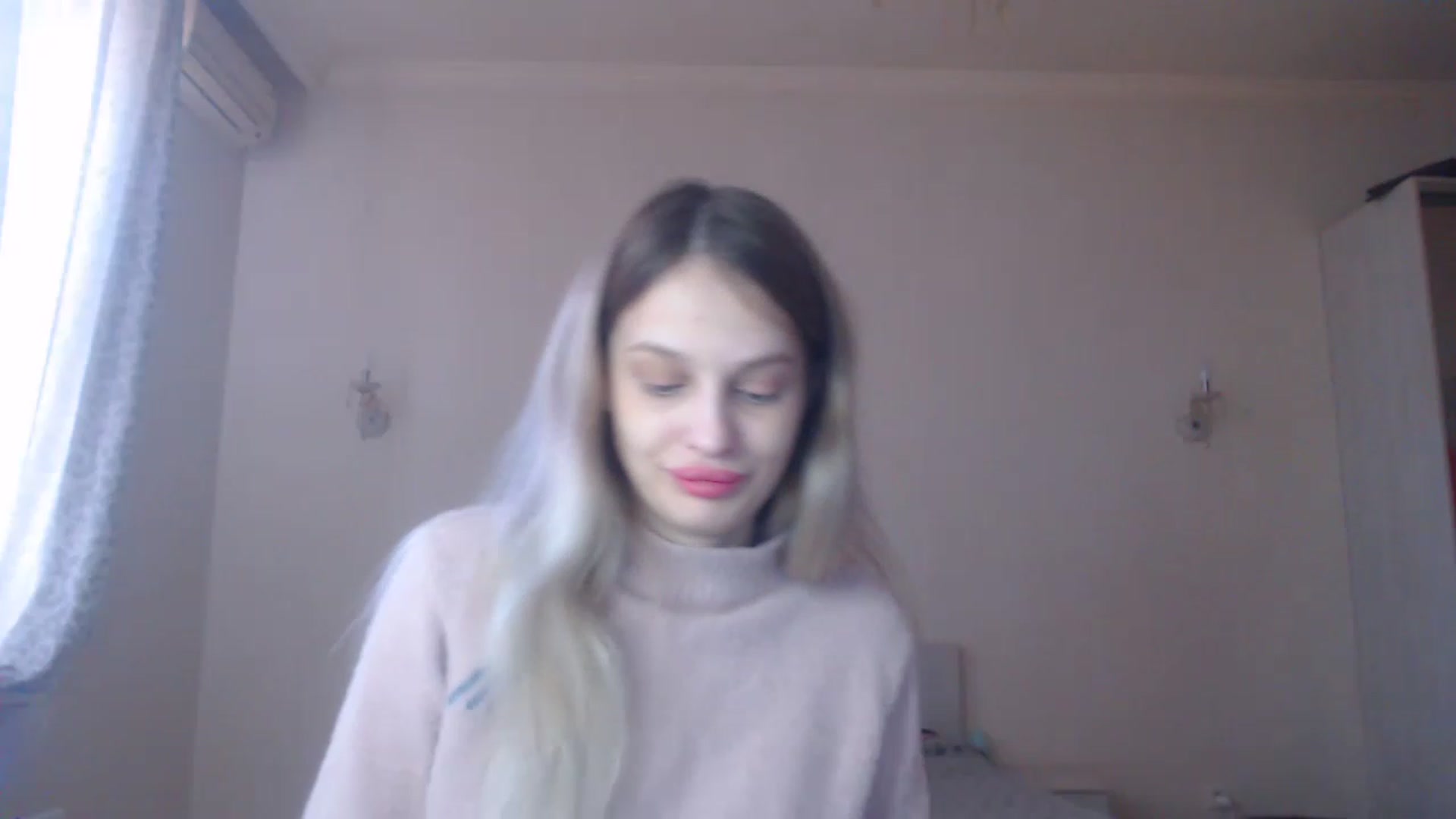 Gallery image thumbnail from Lola_vi's myfreecams stream on, 02/18/2023, 11:14 image 17 of 20