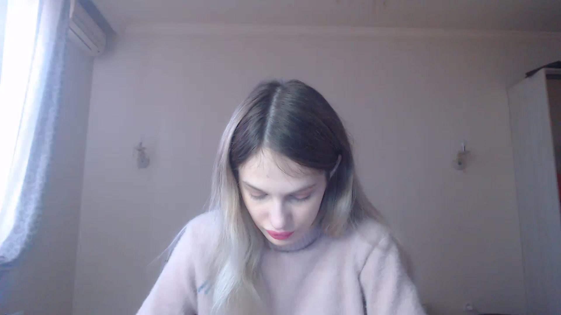 Gallery image thumbnail from Lola_vi's myfreecams stream on, 02/18/2023, 11:14 image 10 of 20
