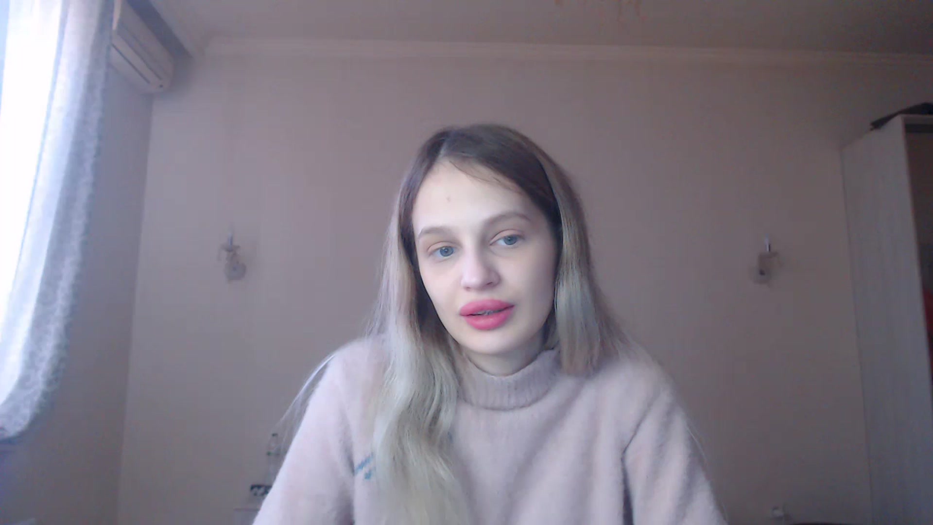 Gallery image thumbnail from Lola_vi's myfreecams stream on, 02/18/2023, 11:14 image 19 of 20