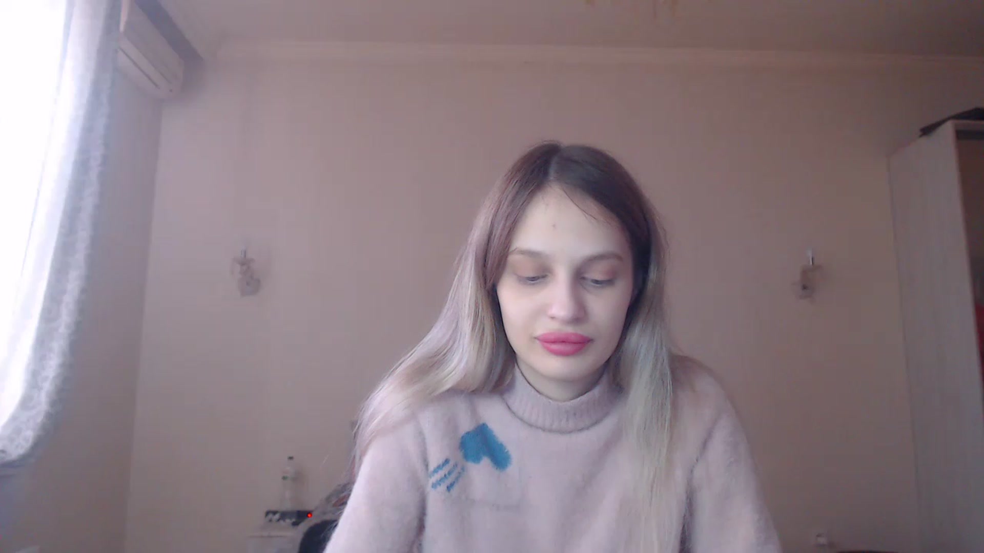 Gallery image thumbnail from Lola_vi's myfreecams stream on, 02/18/2023, 12:06 image 8 of 20