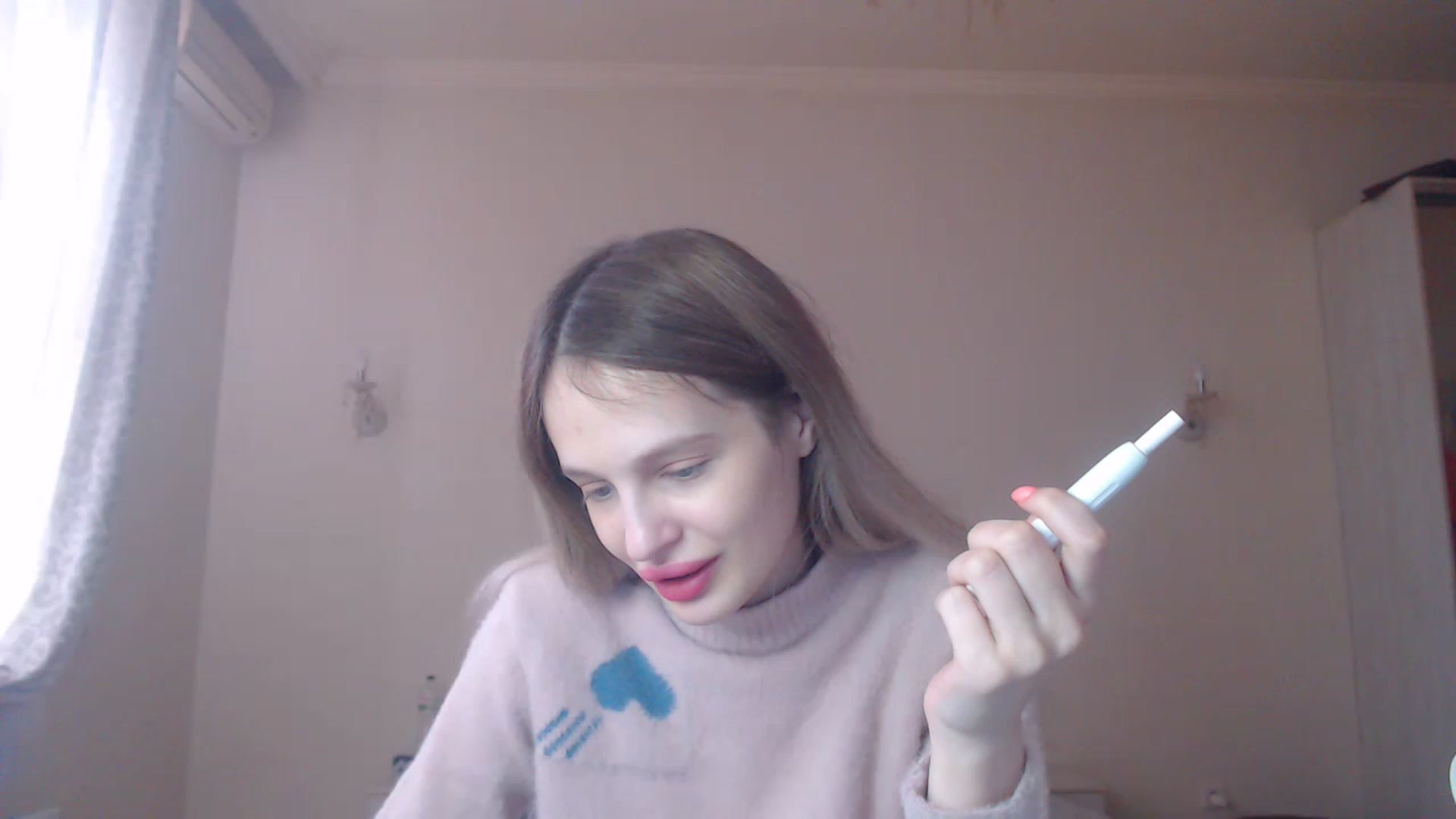 Gallery image thumbnail from Lola_vi's myfreecams stream on, 02/18/2023, 12:06 image 5 of 20