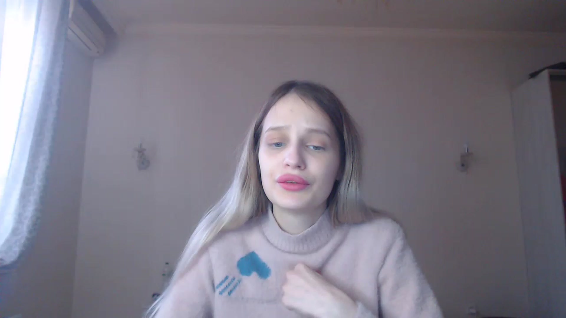 Gallery image thumbnail from Lola_vi's myfreecams stream on, 02/18/2023, 12:06 image 13 of 20