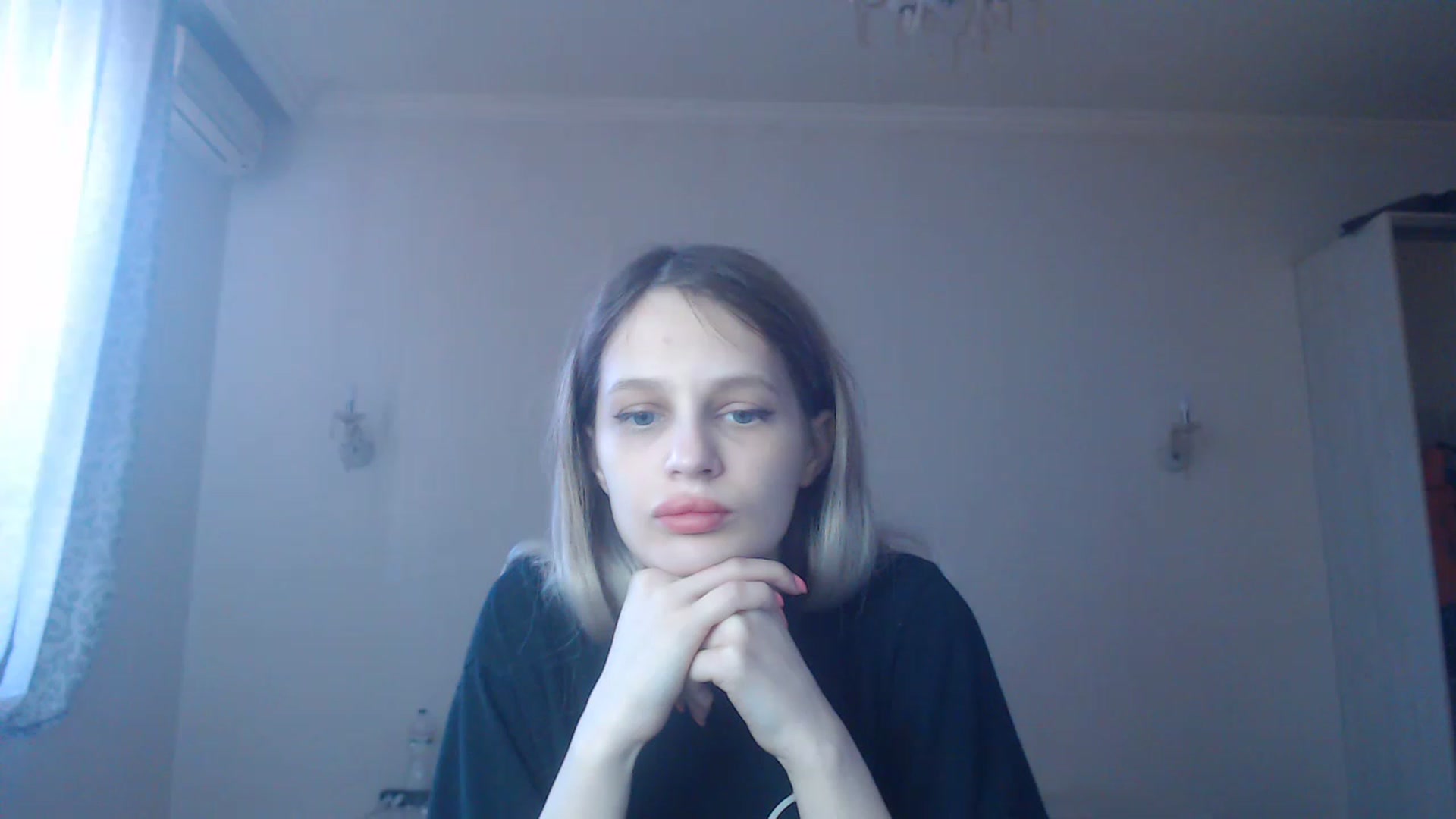 Gallery image thumbnail from Lola_vi's myfreecams stream on, 02/22/2023, 11:32 image 16 of 20