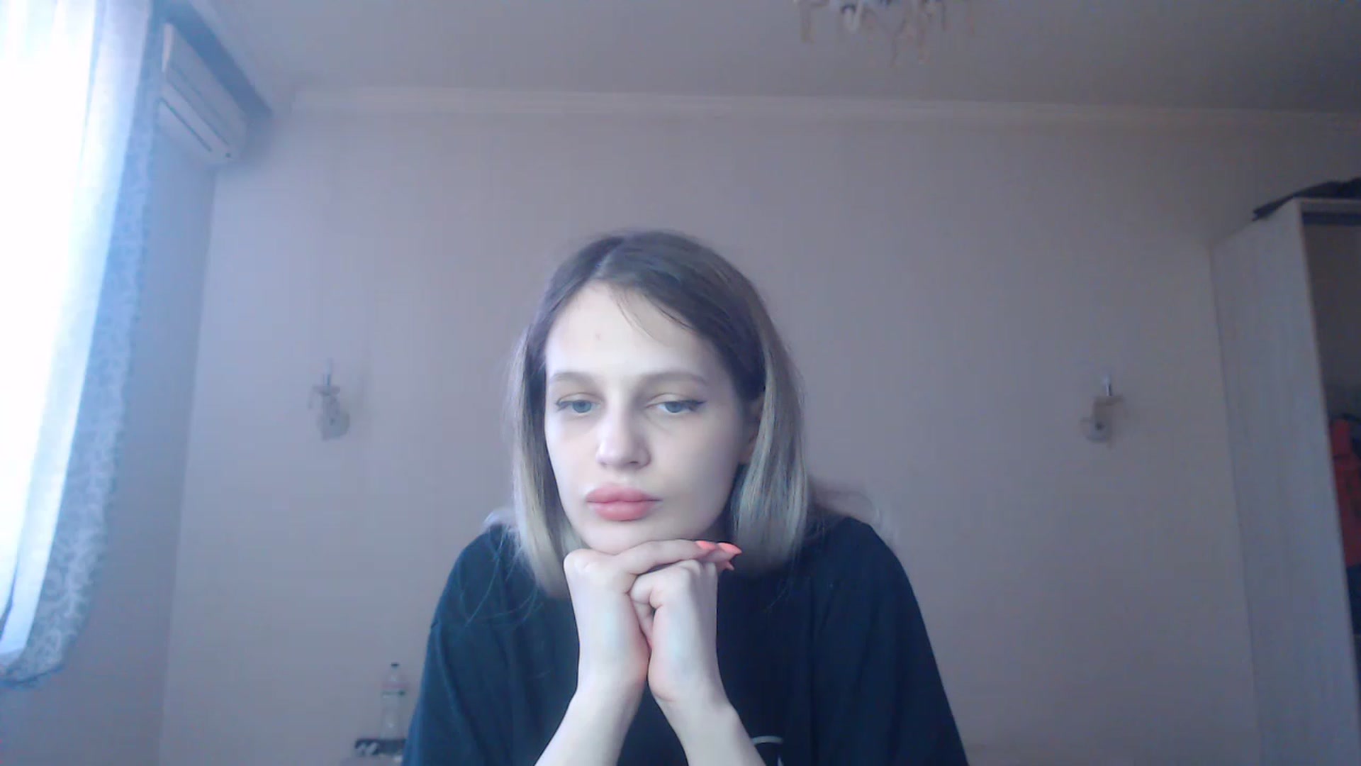 Gallery image thumbnail from Lola_vi's myfreecams stream on, 02/22/2023, 11:32 image 10 of 20