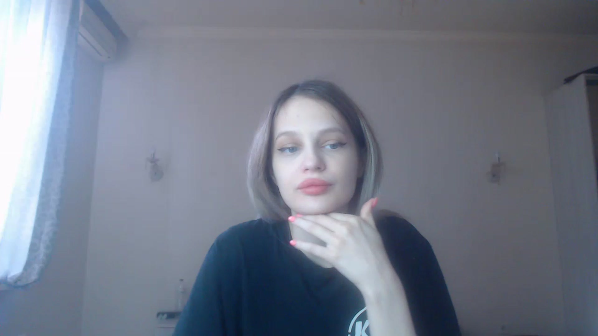 Gallery image thumbnail from Lola_vi's myfreecams stream on, 02/25/2023, 12:32 image 11 of 20