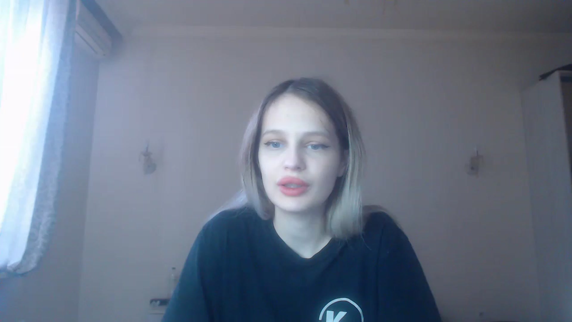 Gallery image thumbnail from Lola_vi's myfreecams stream on, 02/25/2023, 12:32 image 9 of 20