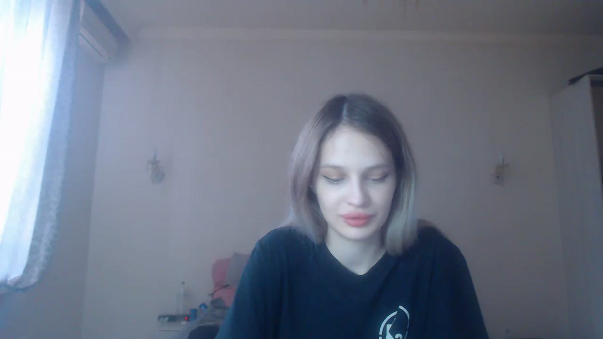Gallery image thumbnail from Lola_vi's myfreecams stream on, 02/25/2023, 12:32 image 13 of 20