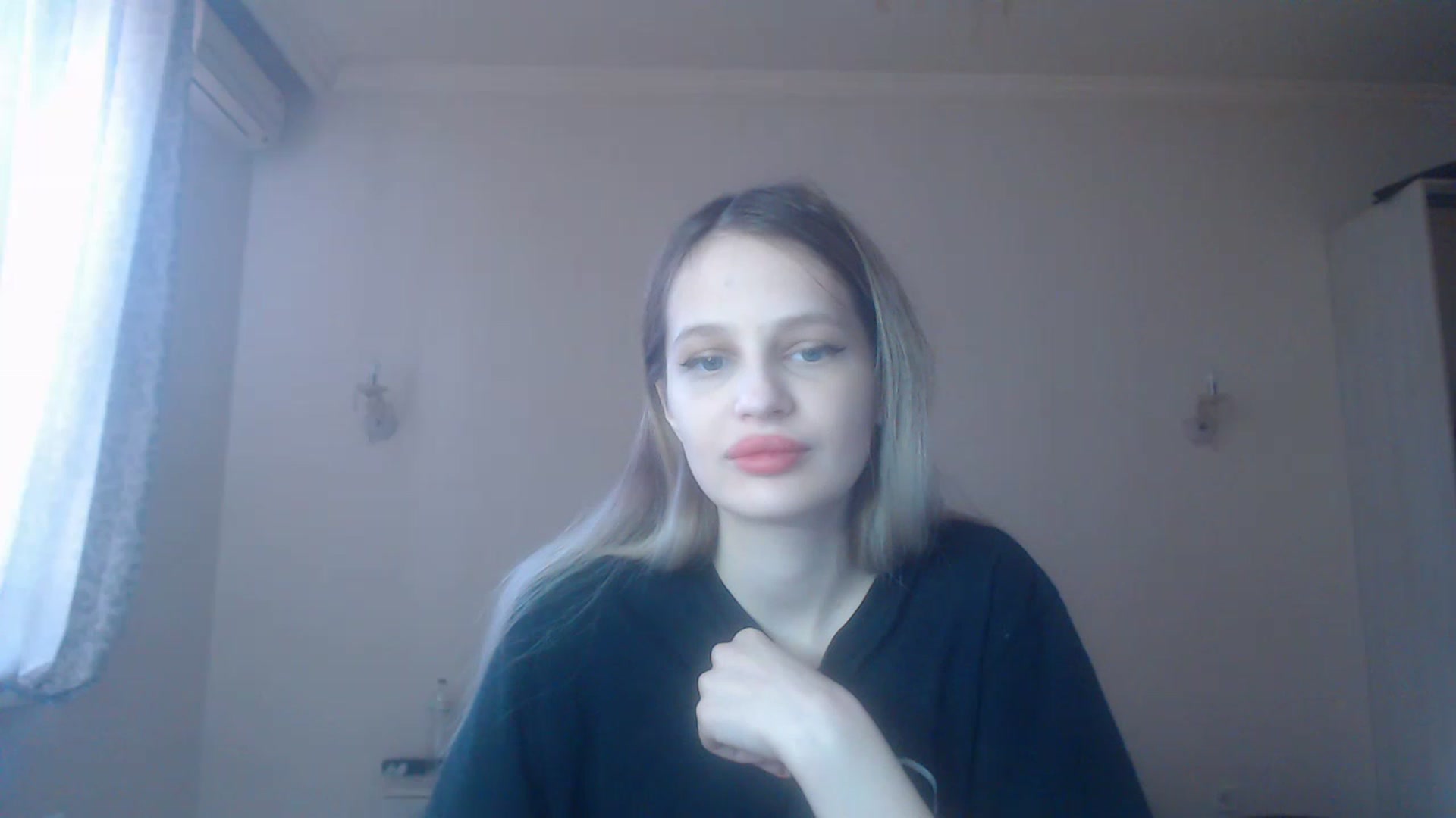 Gallery image thumbnail from Lola_vi's myfreecams stream on, 02/25/2023, 12:32 image 4 of 20