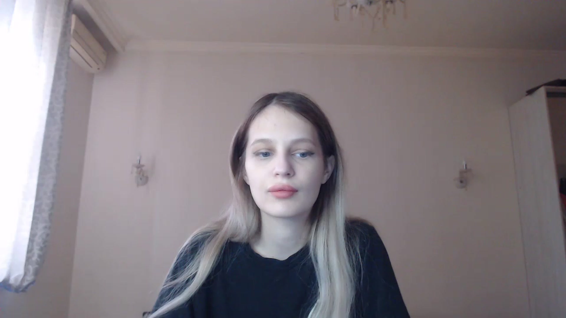 Gallery image thumbnail from Lola_vi's myfreecams stream on, 02/26/2023, 11:38 image 5 of 20
