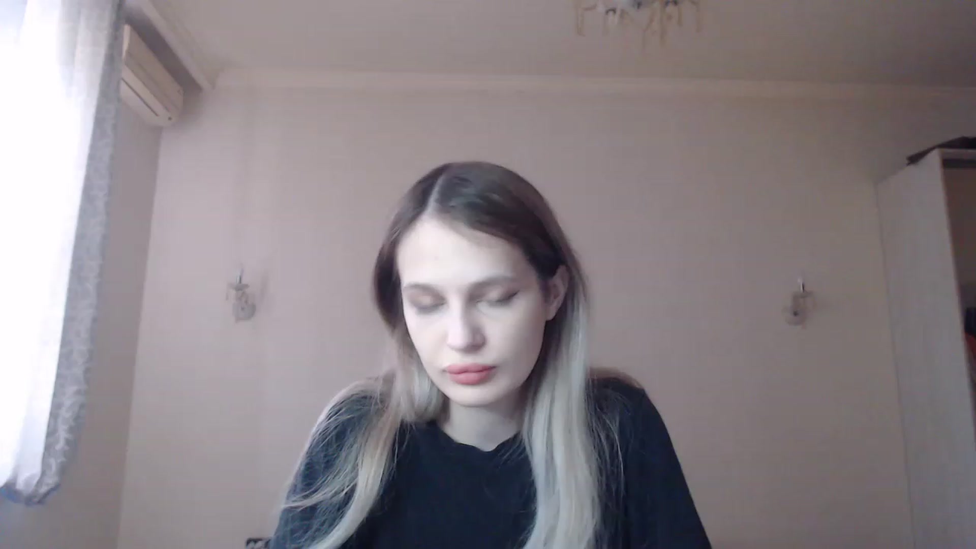 Gallery image thumbnail from Lola_vi's myfreecams stream on, 02/26/2023, 11:38 image 7 of 20