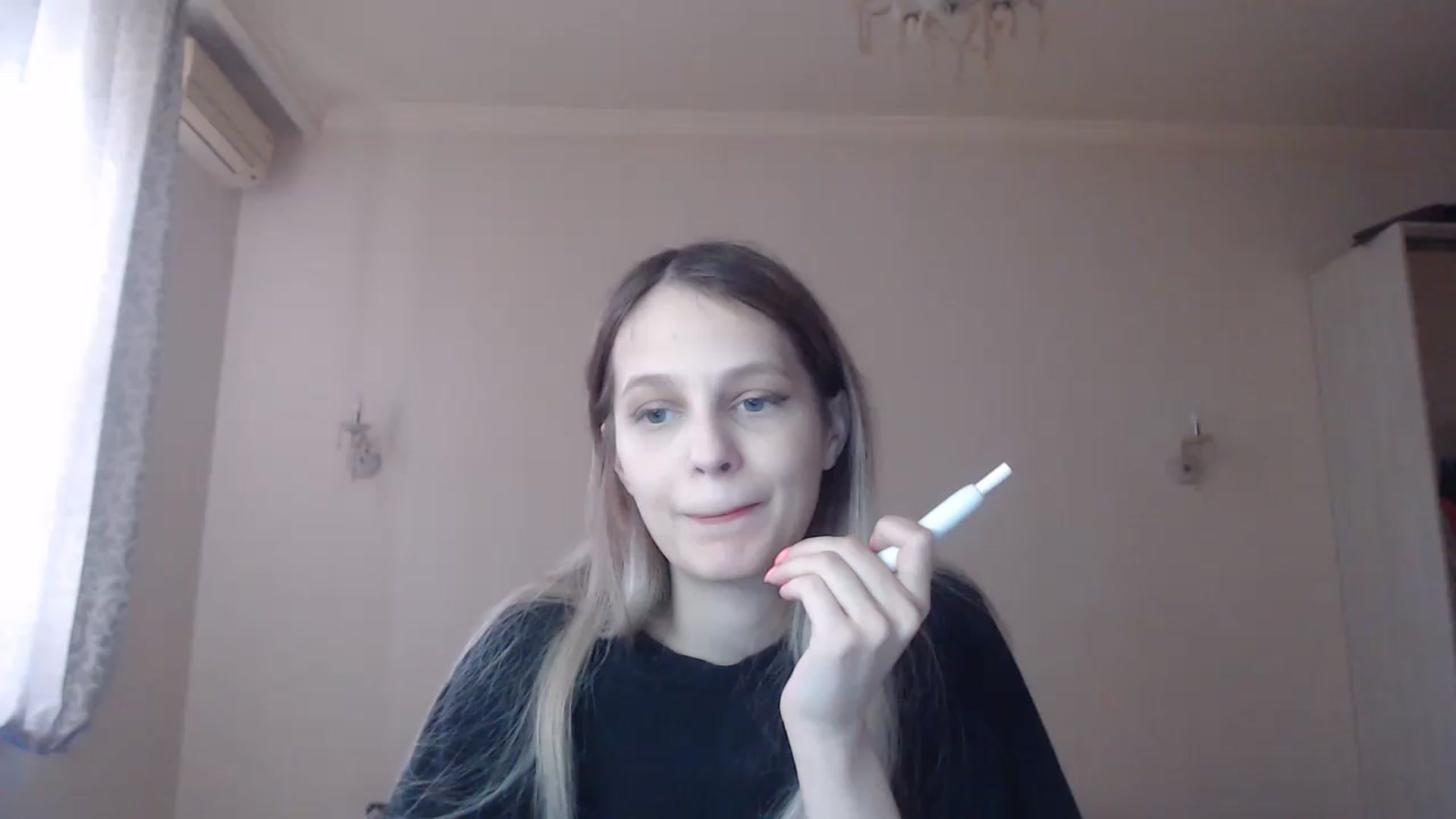 Gallery image thumbnail from Lola_vi's myfreecams stream on, 02/26/2023, 11:38 image 16 of 20