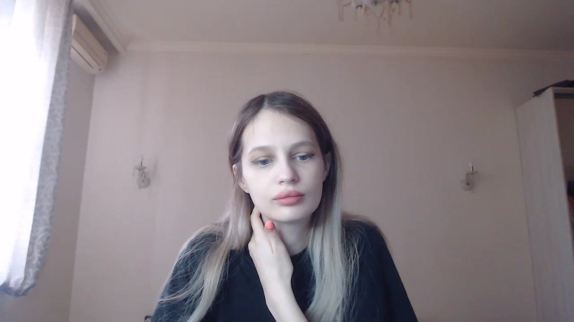 Gallery image thumbnail from Lola_vi's myfreecams stream on, 02/26/2023, 11:38 image 10 of 20