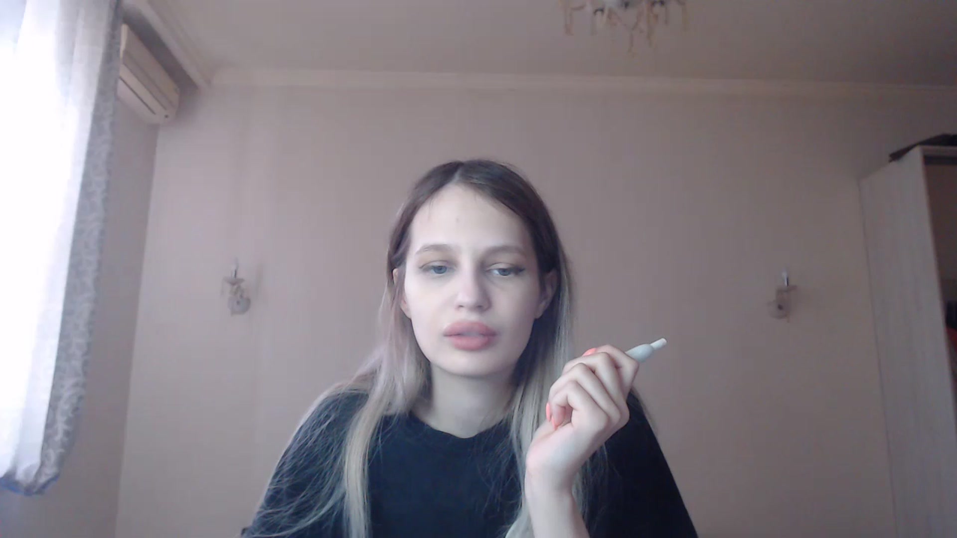 Gallery image thumbnail from Lola_vi's myfreecams stream on, 02/26/2023, 11:38 image 17 of 20