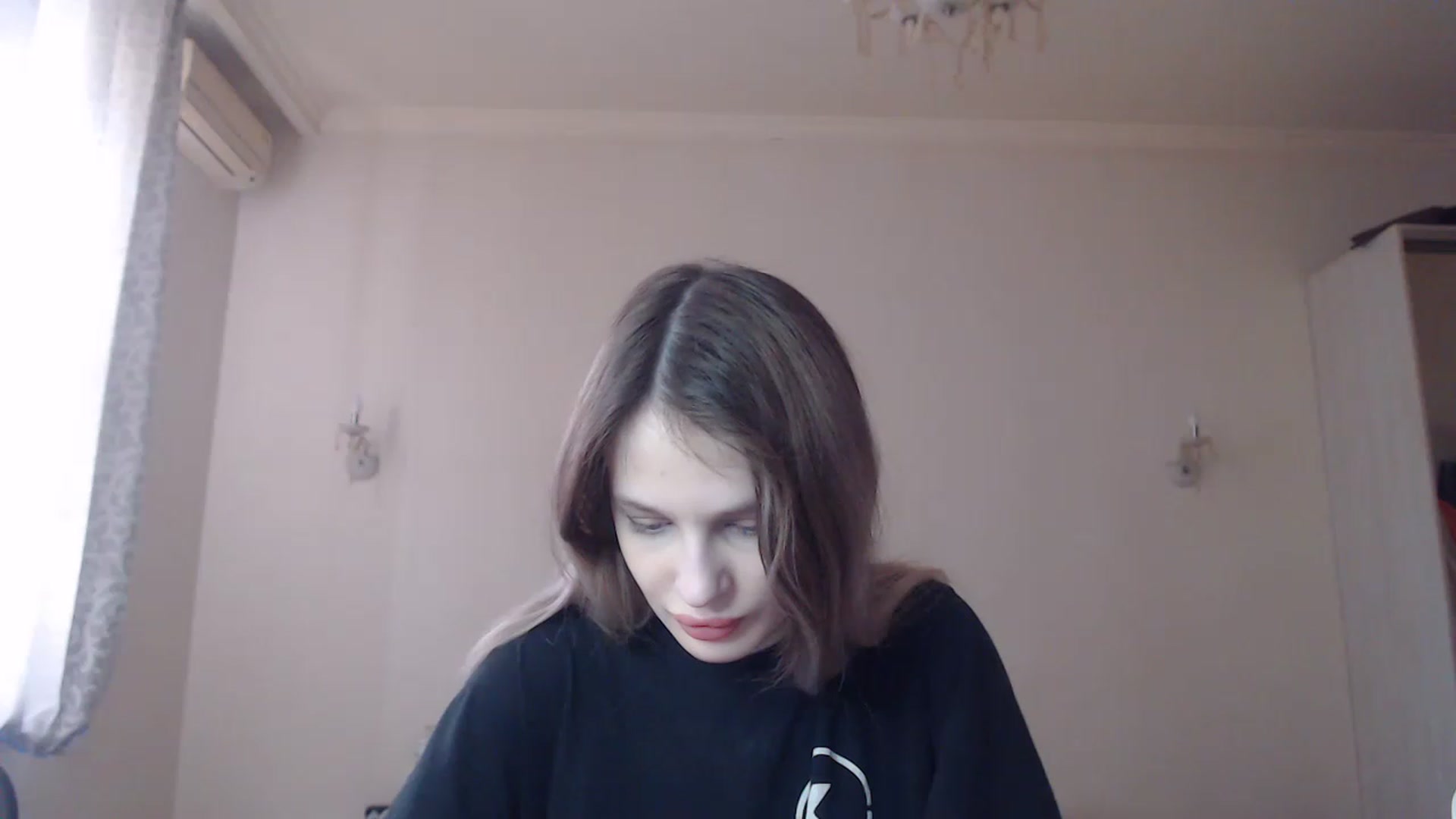 Gallery image thumbnail from Lola_vi's myfreecams stream on, 02/26/2023, 12:04 image 2 of 20