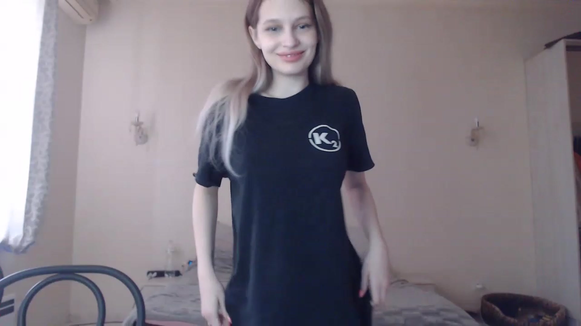 Gallery image thumbnail from Lola_vi's myfreecams stream on, 02/26/2023, 12:04 image 12 of 20