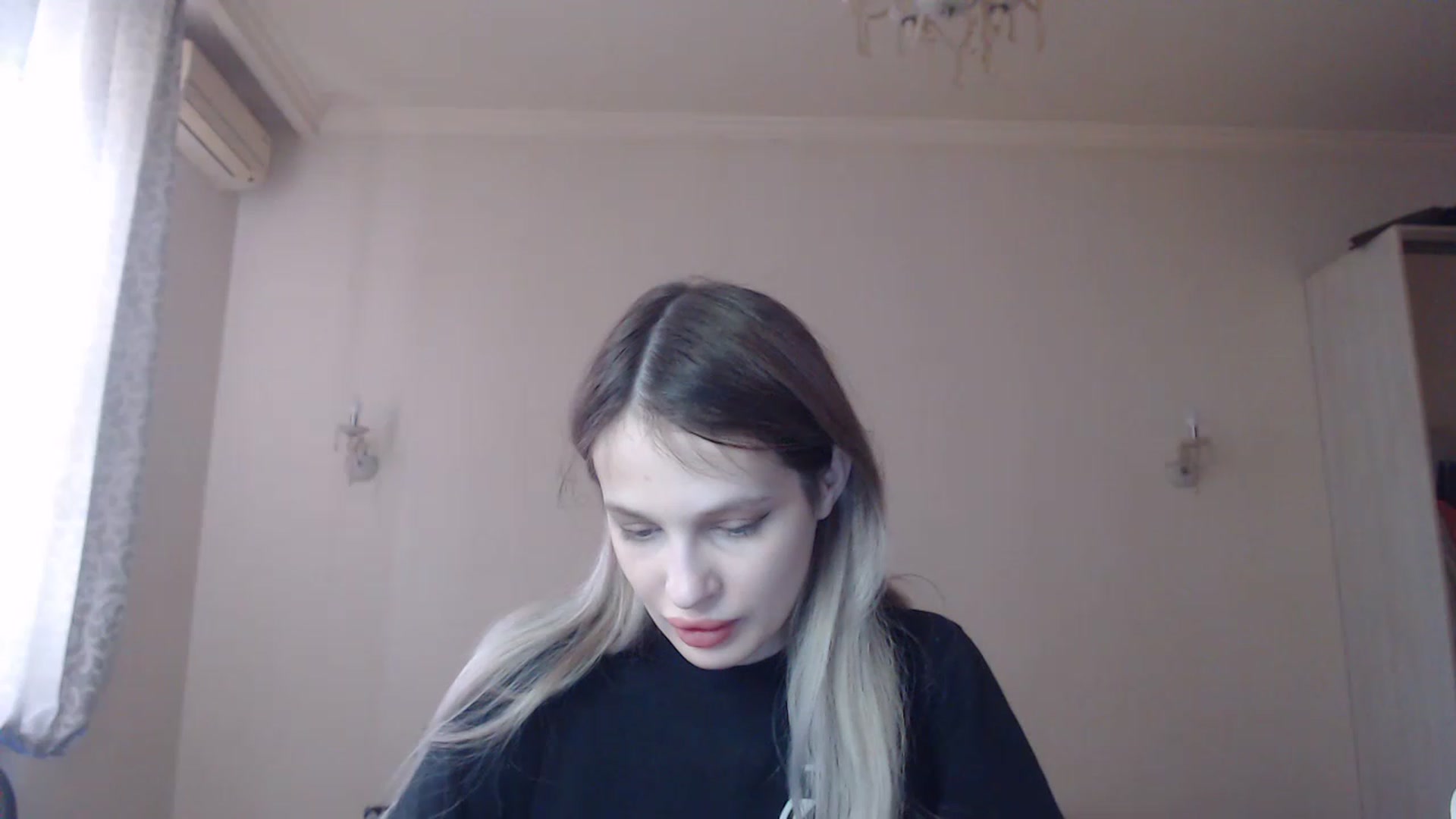 Gallery image thumbnail from Lola_vi's myfreecams stream on, 02/26/2023, 12:04 image 9 of 20
