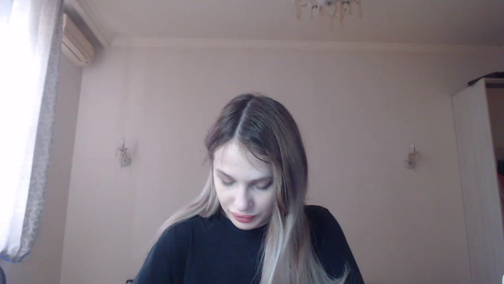 Gallery image thumbnail from Lola_vi's myfreecams stream on, 02/26/2023, 12:04 image 6 of 20