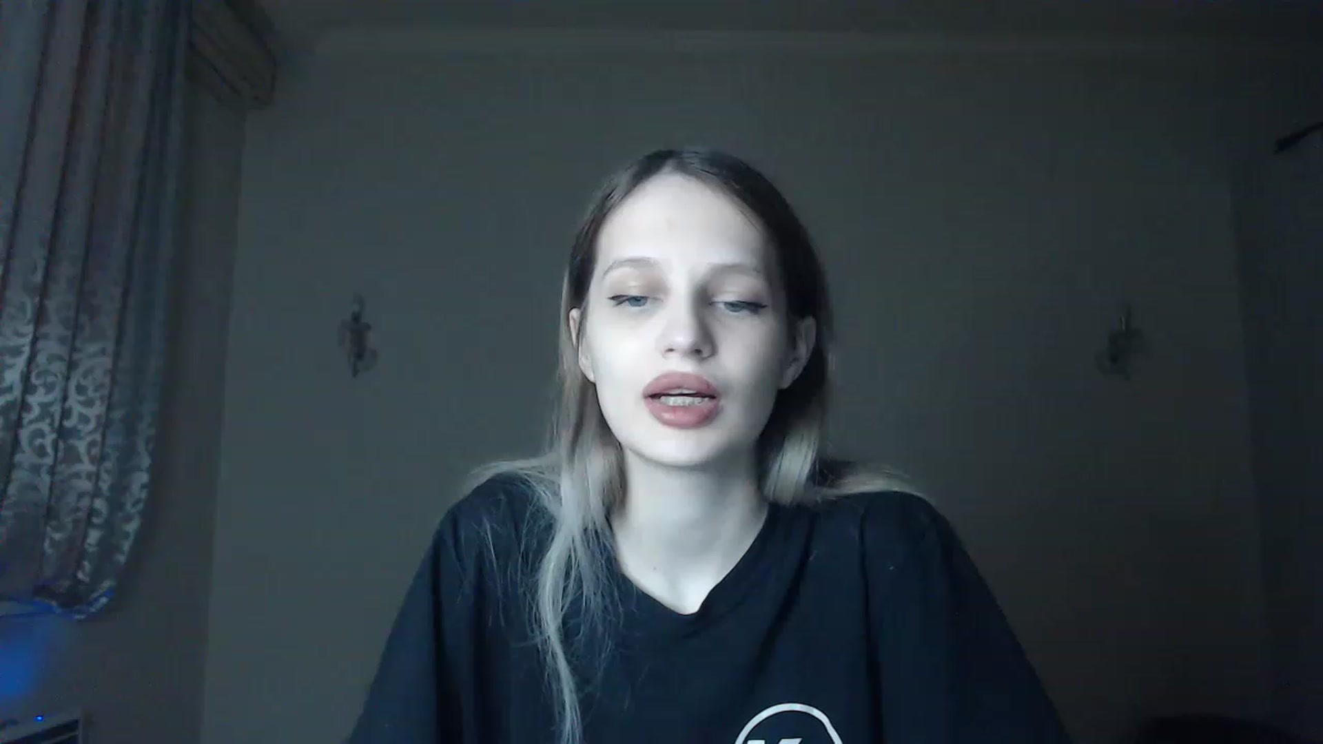 Gallery image thumbnail from Lola_vi's myfreecams stream on, 02/27/2023, 17:19 image 3 of 20