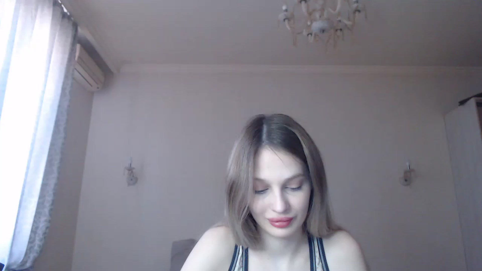 Gallery image thumbnail from Lola_vi's myfreecams stream on, 03/01/2023, 11:33 image 16 of 20