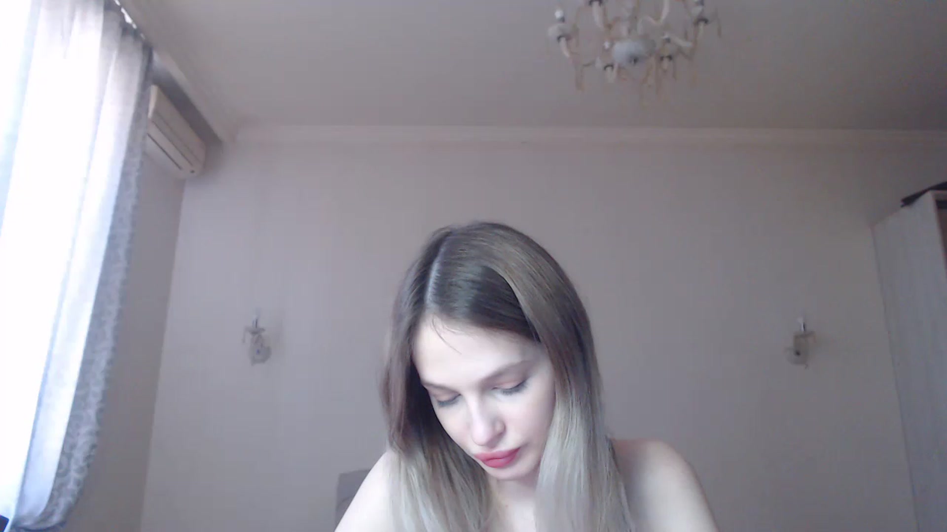 Gallery image thumbnail from Lola_vi's myfreecams stream on, 03/01/2023, 11:33 image 8 of 20