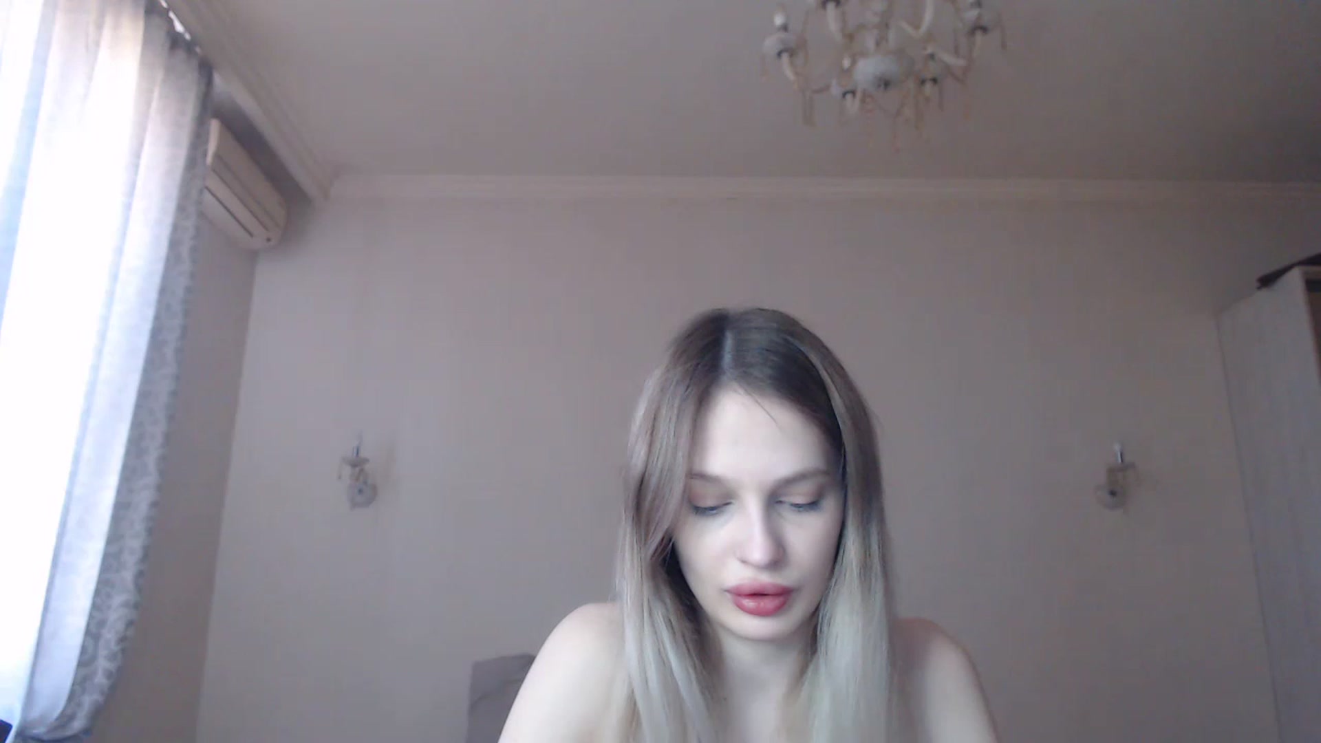 Gallery image thumbnail from Lola_vi's myfreecams stream on, 03/01/2023, 11:33 image 9 of 20