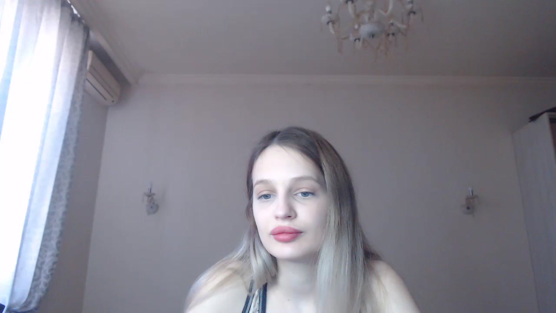 Gallery image thumbnail from Lola_vi's myfreecams stream on, 03/01/2023, 11:33 image 19 of 20