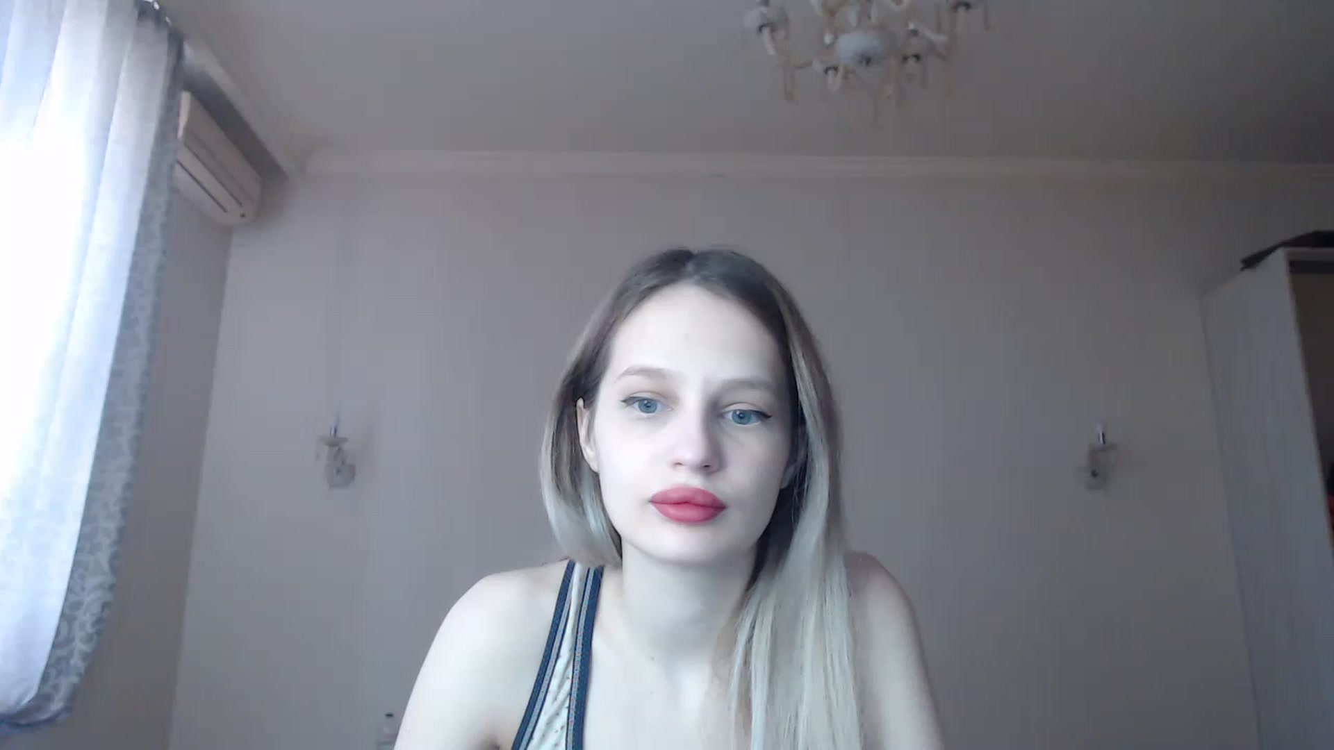 Gallery image thumbnail from Lola_vi's myfreecams stream on, 03/03/2023, 10:59 image 4 of 20