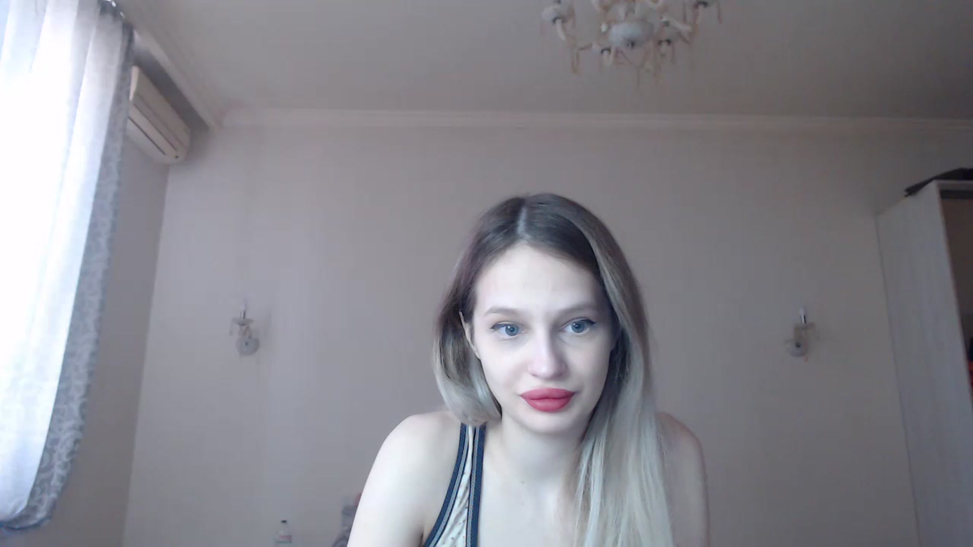 Gallery image thumbnail from Lola_vi's myfreecams stream on, 03/03/2023, 10:59 image 7 of 20