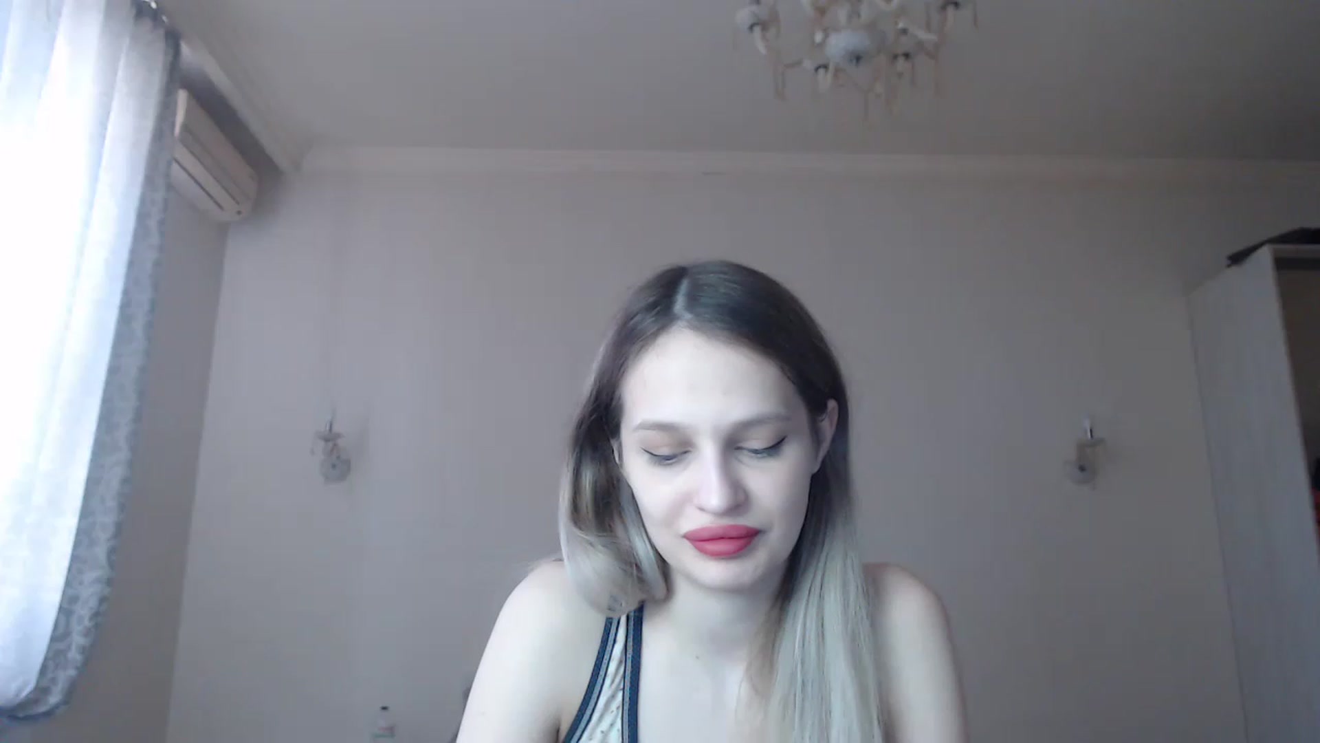 Gallery image thumbnail from Lola_vi's myfreecams stream on, 03/03/2023, 10:59 image 16 of 20