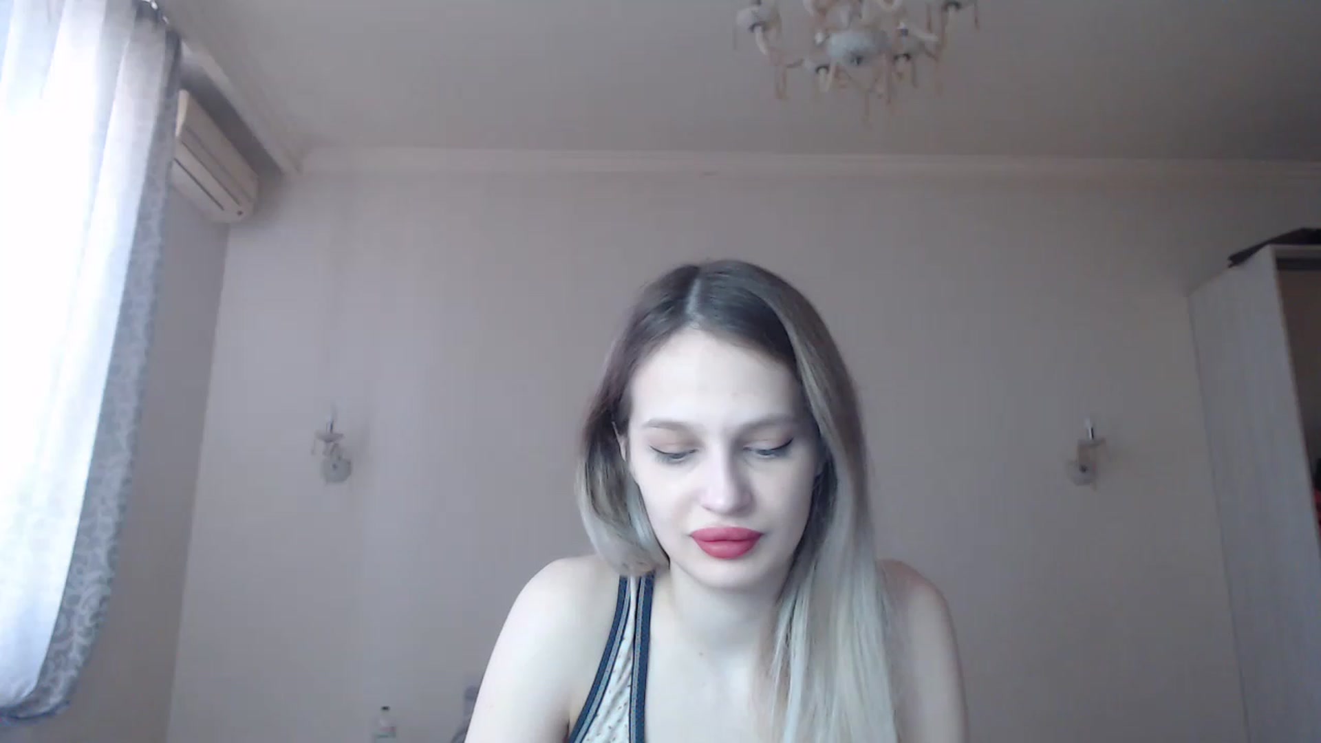 Gallery image thumbnail from Lola_vi's myfreecams stream on, 03/03/2023, 10:59 image 9 of 20