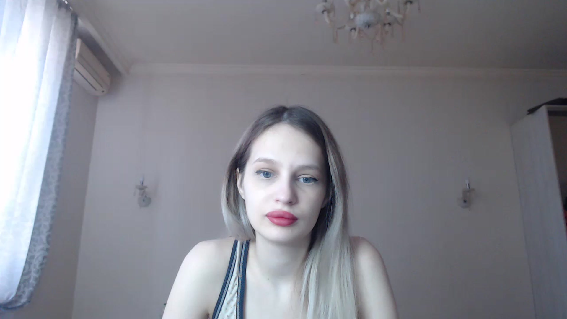 Gallery image thumbnail from Lola_vi's myfreecams stream on, 03/03/2023, 10:59 image 8 of 20