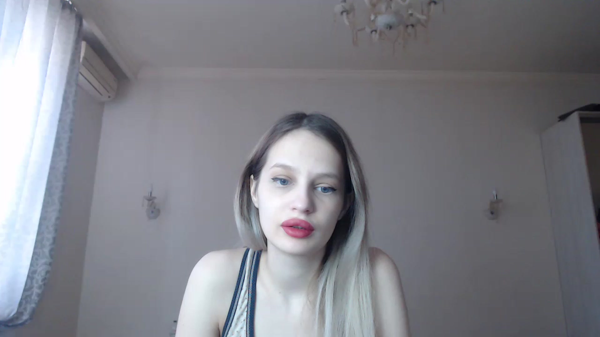 Gallery image thumbnail from Lola_vi's myfreecams stream on, 03/03/2023, 10:59 image 3 of 20