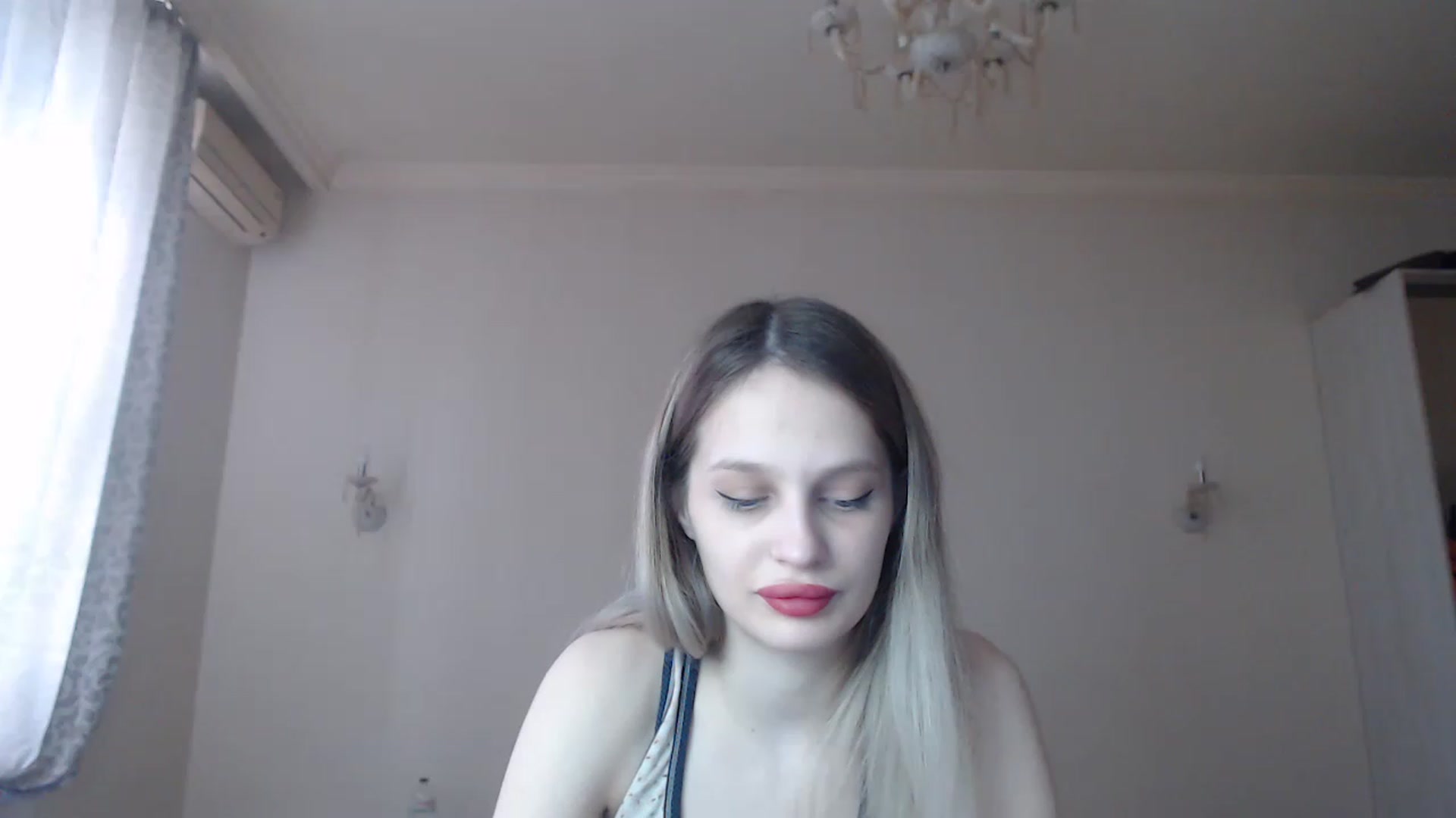 Gallery image thumbnail from Lola_vi's myfreecams stream on, 03/03/2023, 11:47 image 17 of 20
