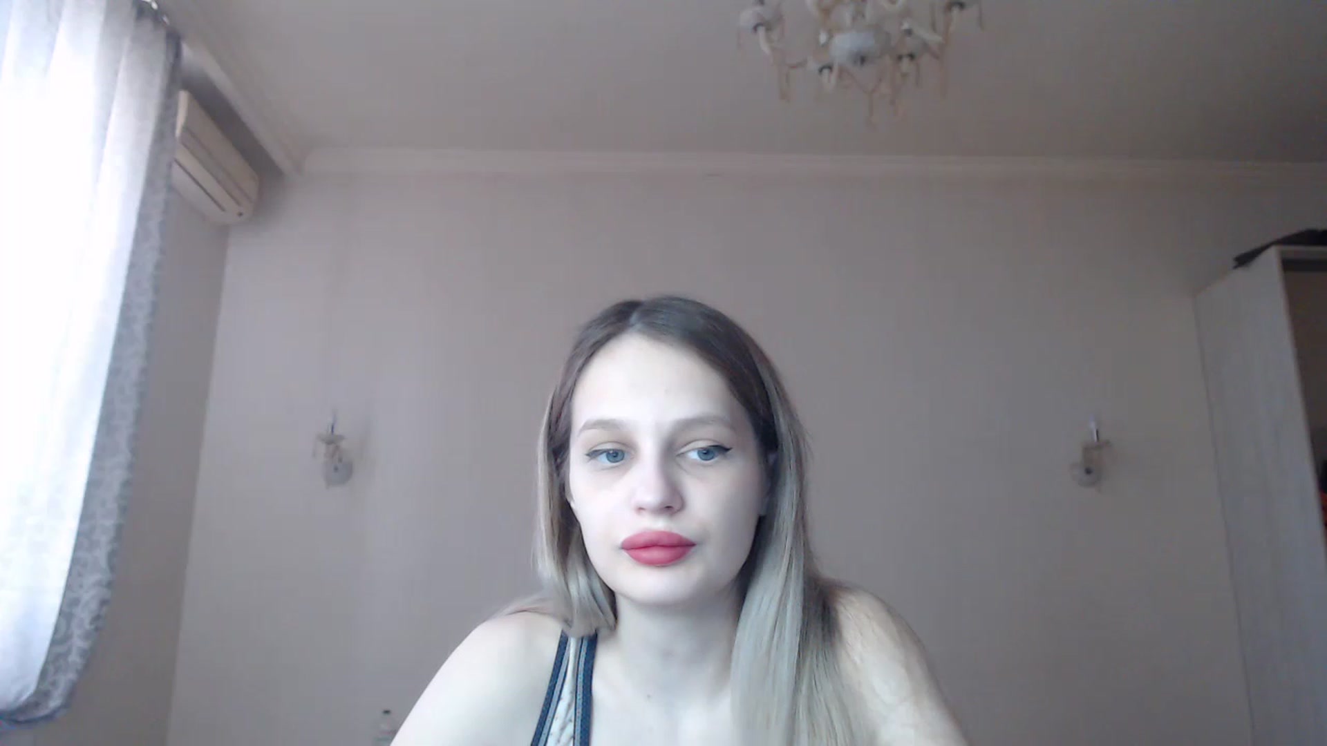 Gallery image thumbnail from Lola_vi's myfreecams stream on, 03/03/2023, 11:47 image 4 of 20
