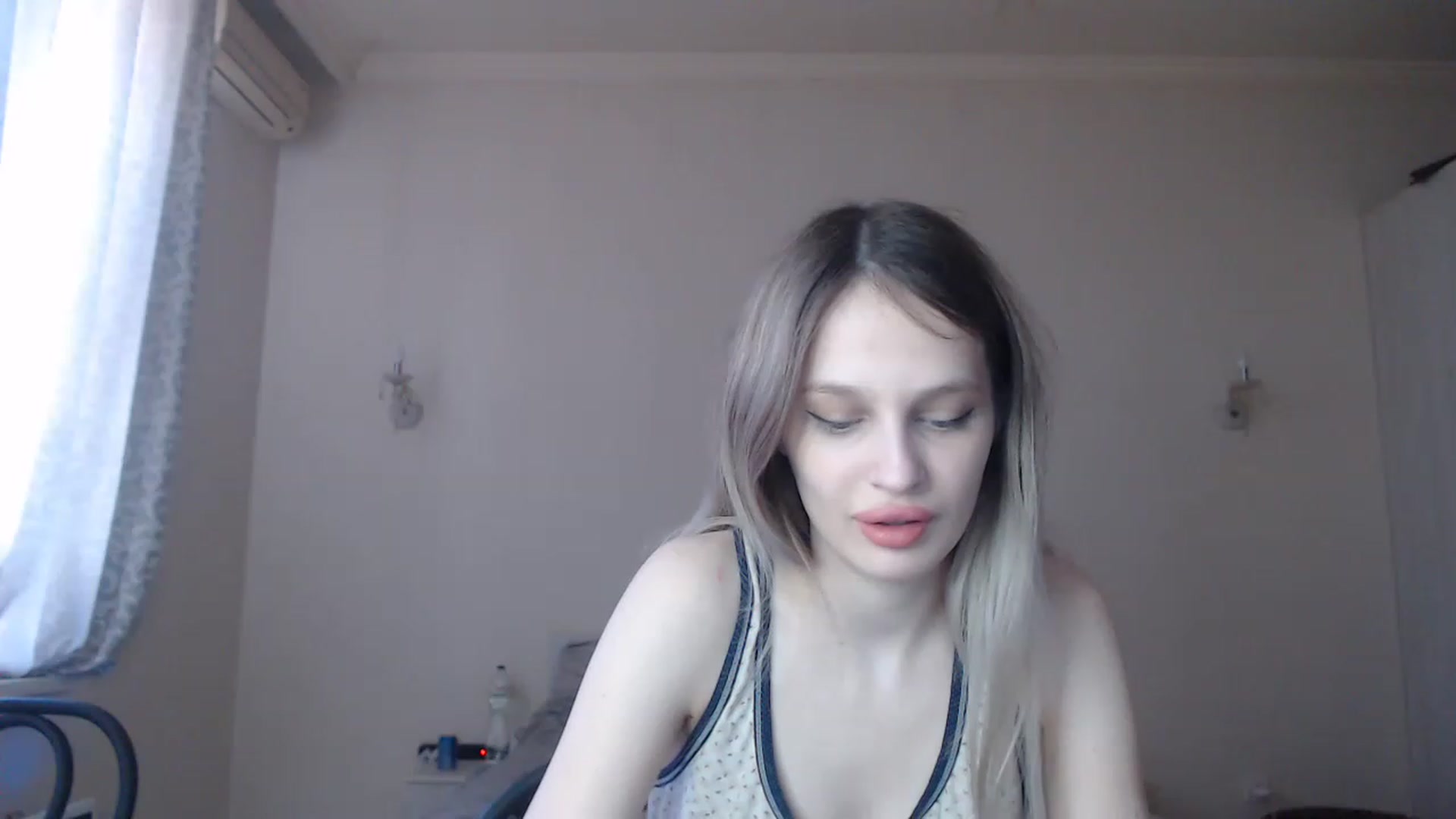 Gallery image thumbnail from Lola_vi's myfreecams stream on, 03/04/2023, 11:39 image 6 of 20