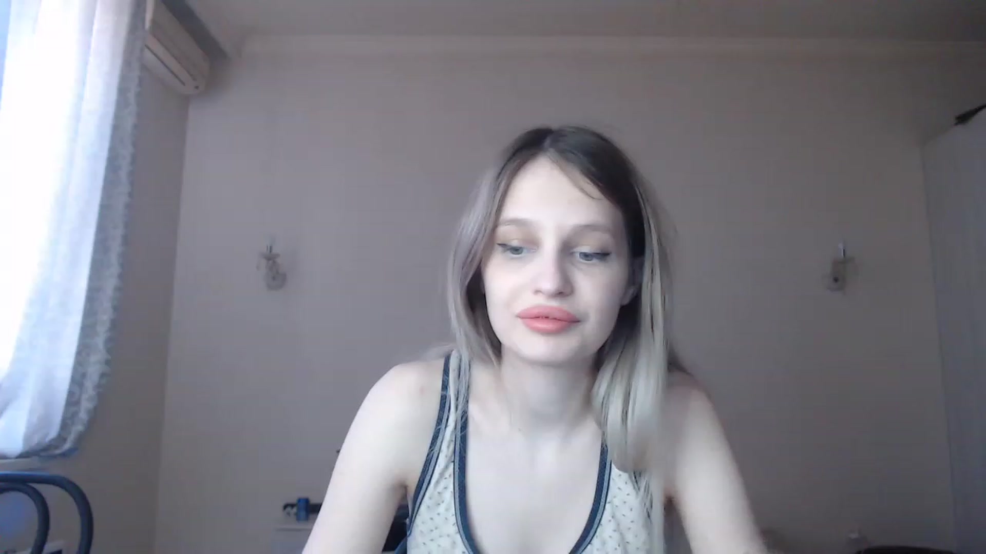 Gallery image thumbnail from Lola_vi's myfreecams stream on, 03/04/2023, 11:39 image 1 of 20