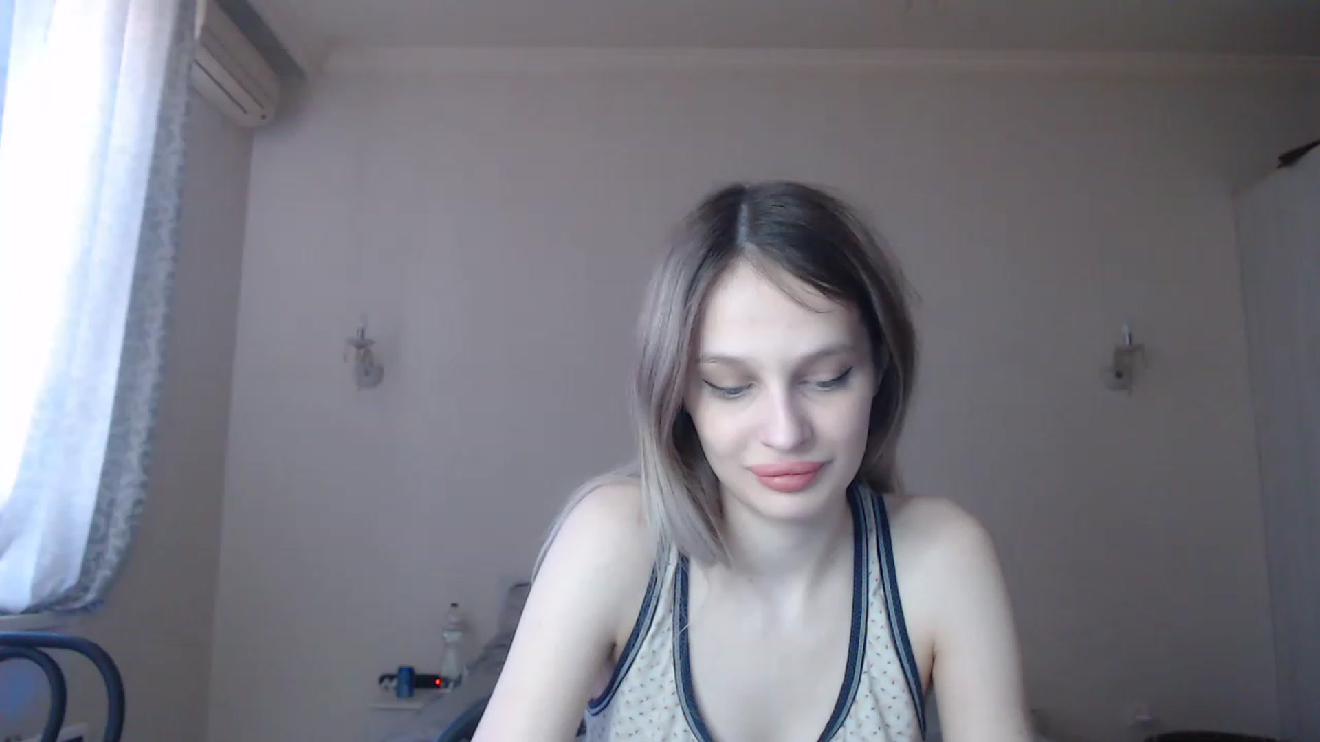Gallery image thumbnail from Lola_vi's myfreecams stream on, 03/04/2023, 11:39 image 19 of 20