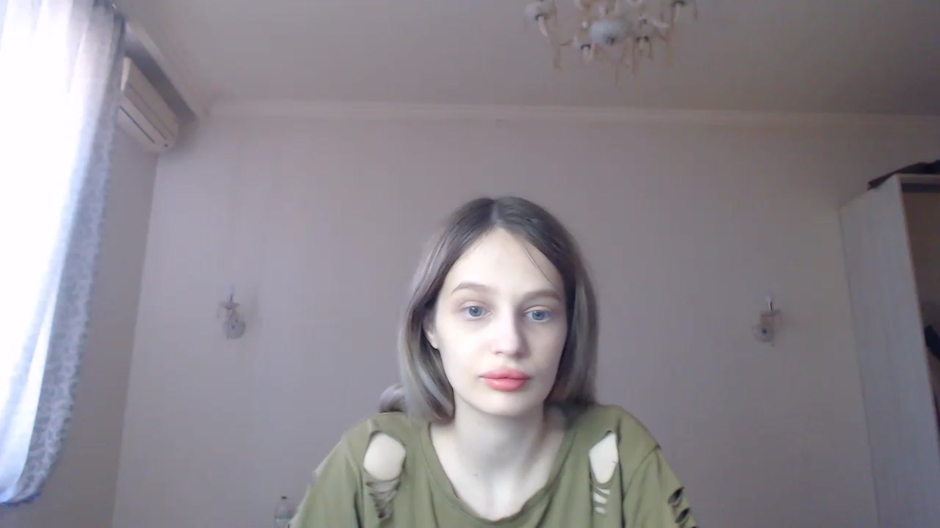 Gallery image thumbnail from Lola_vi's myfreecams stream on, 03/05/2023, 11:35 image 19 of 20